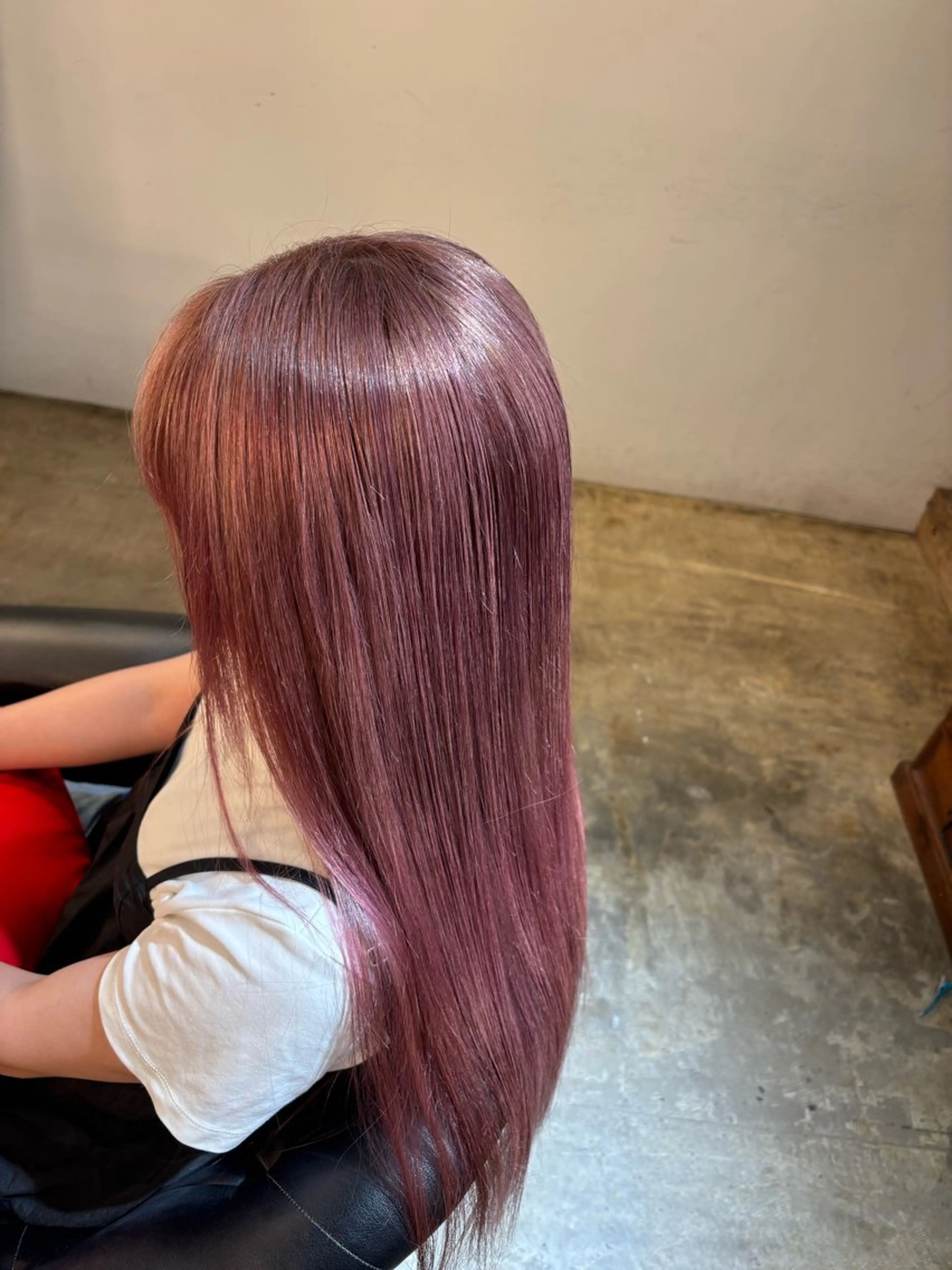 ロング カラー ベージュカラー ピンクカラー ピンクベージュ ヘアカラー 🌀メンズパーマ🌀 平川海夢のヘアスタイル