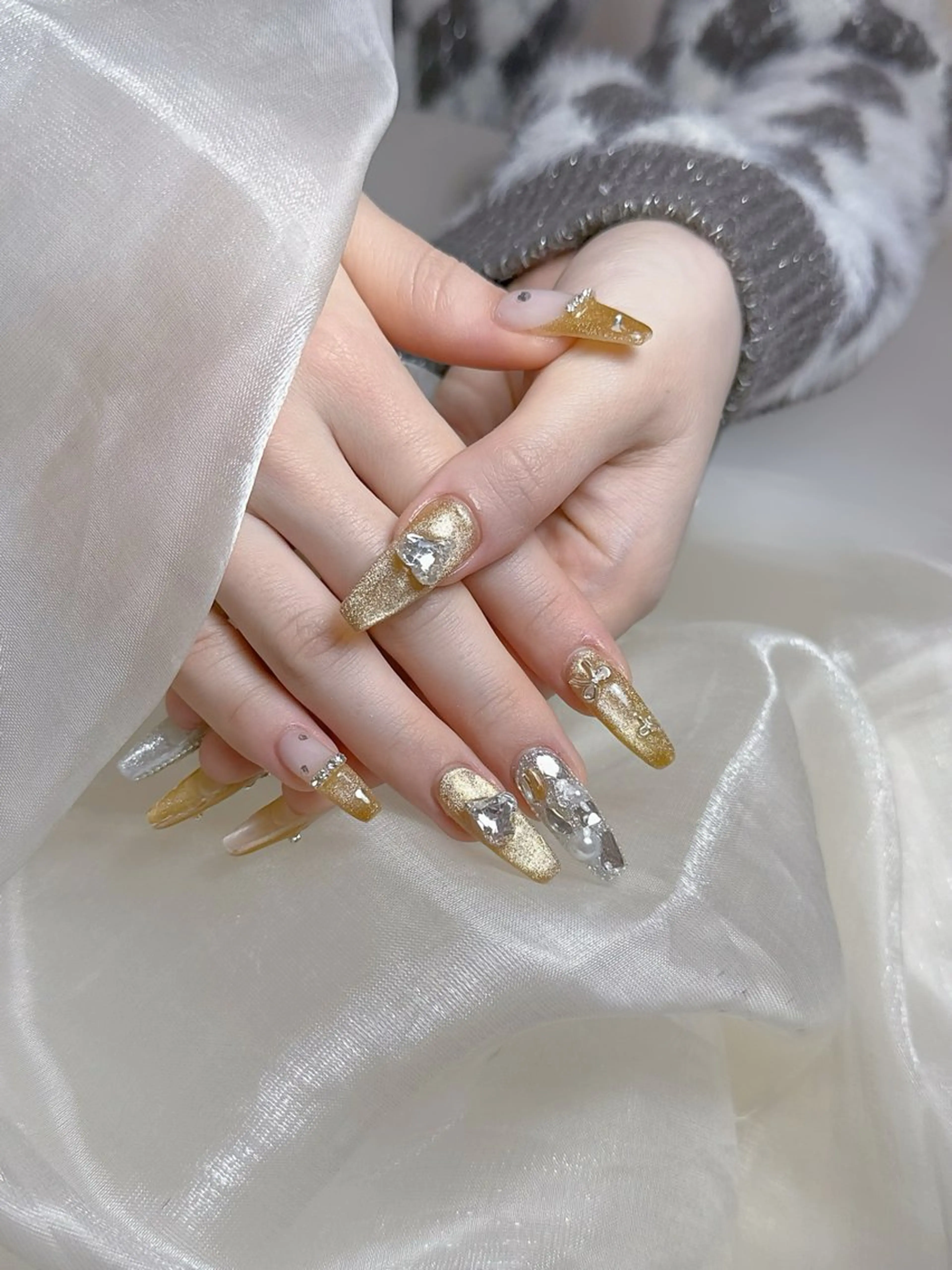 ネイル 持ち込み ハンドネイル Maggie nailクロのネイルデザイン