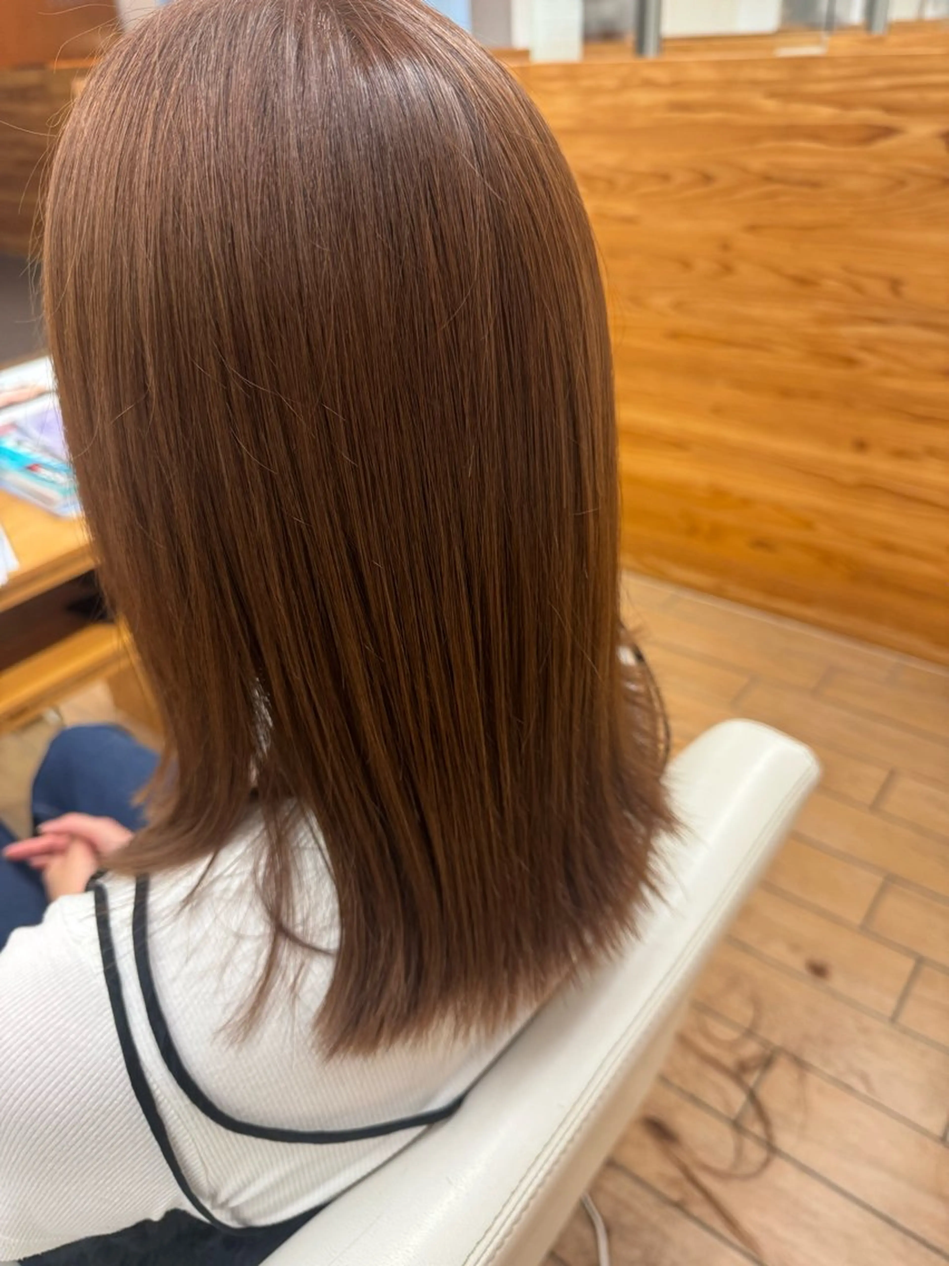 ミディアム 外ハネヘア 村上瑞葵 レイヤー/似合わせのヘアスタイル