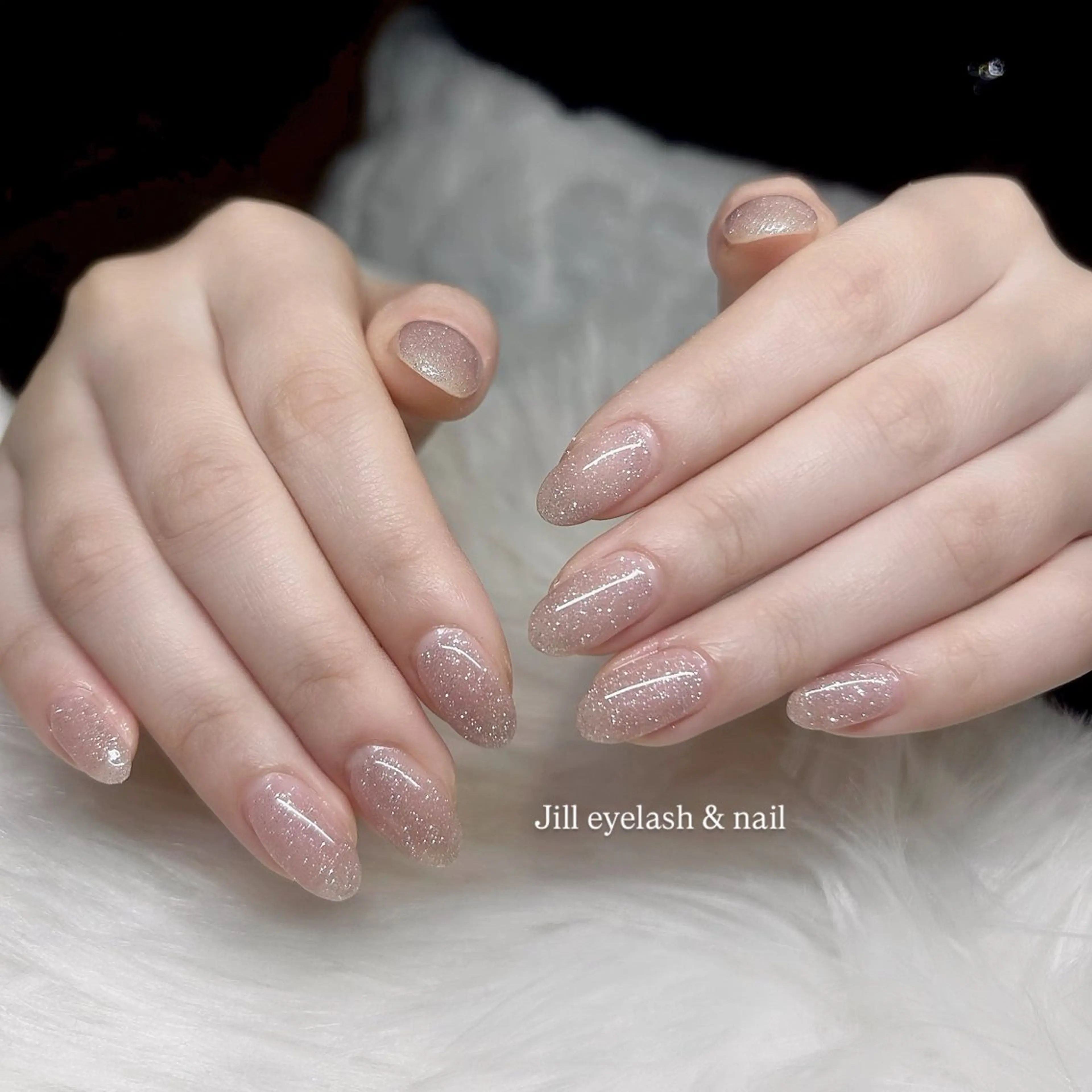 ネイル フラッシュネイル ピンク ハンドネイル ami 𝜗𝜚˚⋆のネイルデザイン