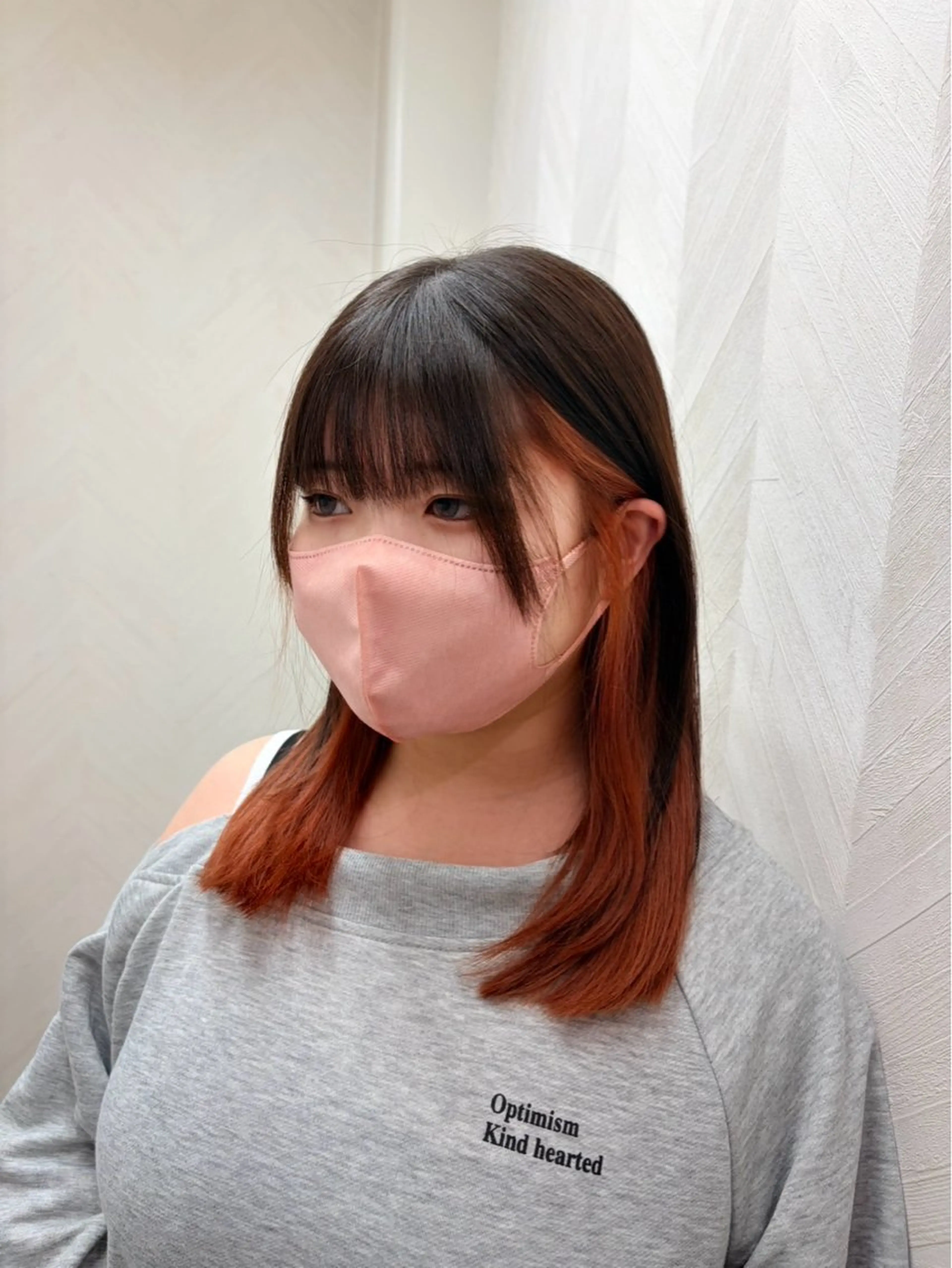 カラー インナーカラー オレンジ 津田 幸穂のヘアスタイル