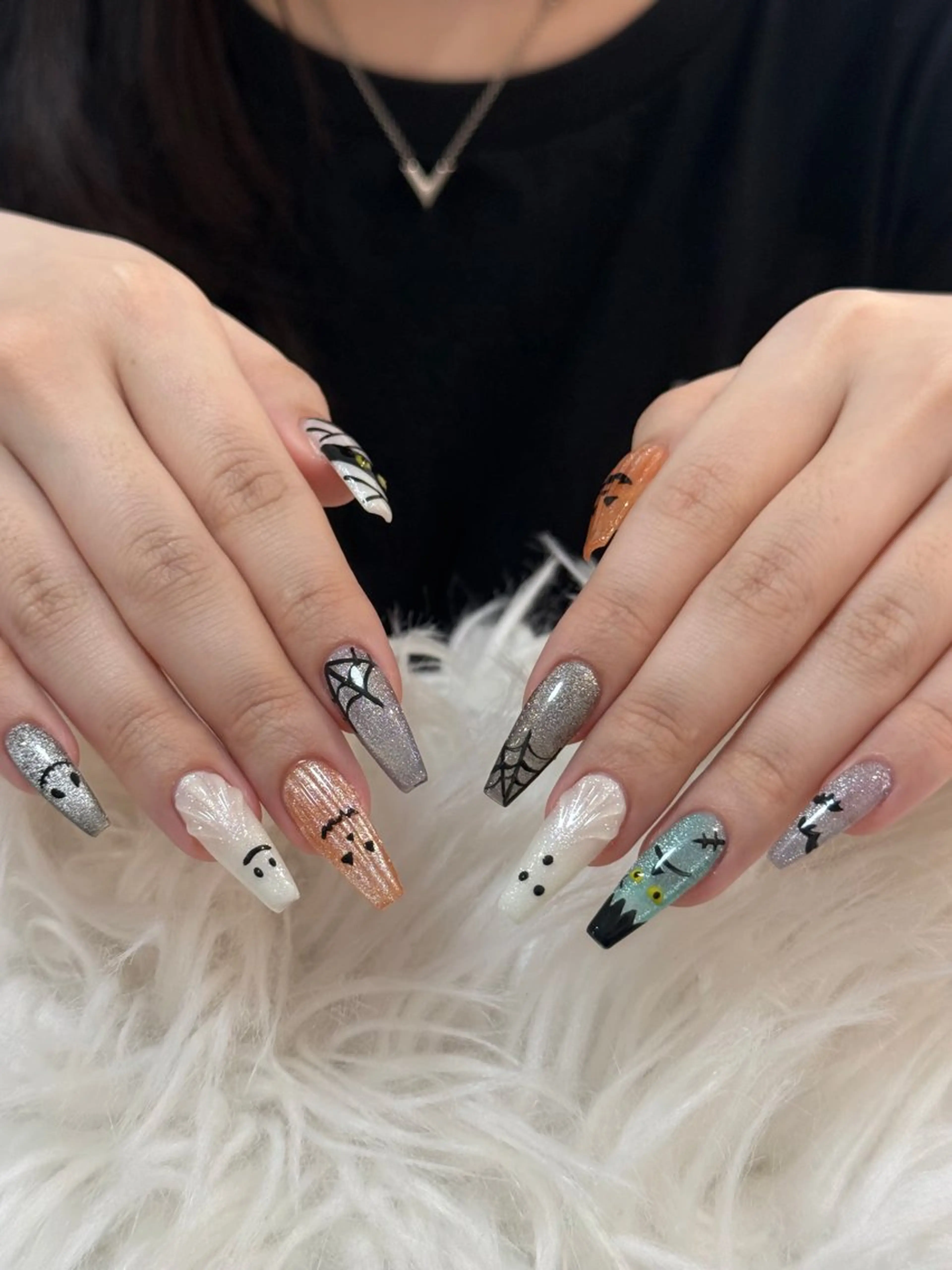 ネイル フレンチネイル ジェルネイル ハロウィン キラキラネイル 韓国ネイル ハンドネイル H.baby Nail Salonのネイルデザイン
