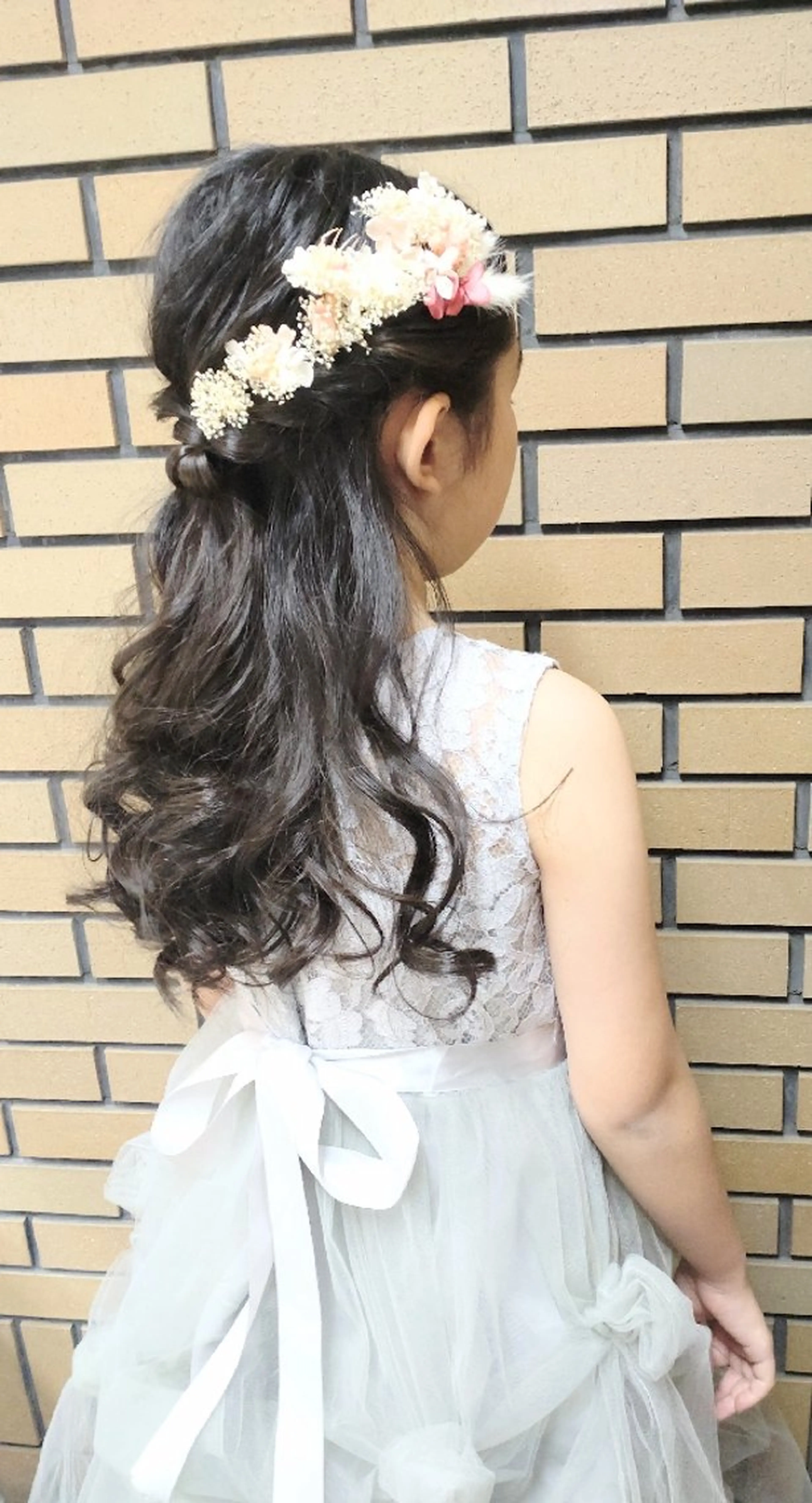 ロング ヘアアレンジ キッズ 大槻 百合子のヘアスタイル