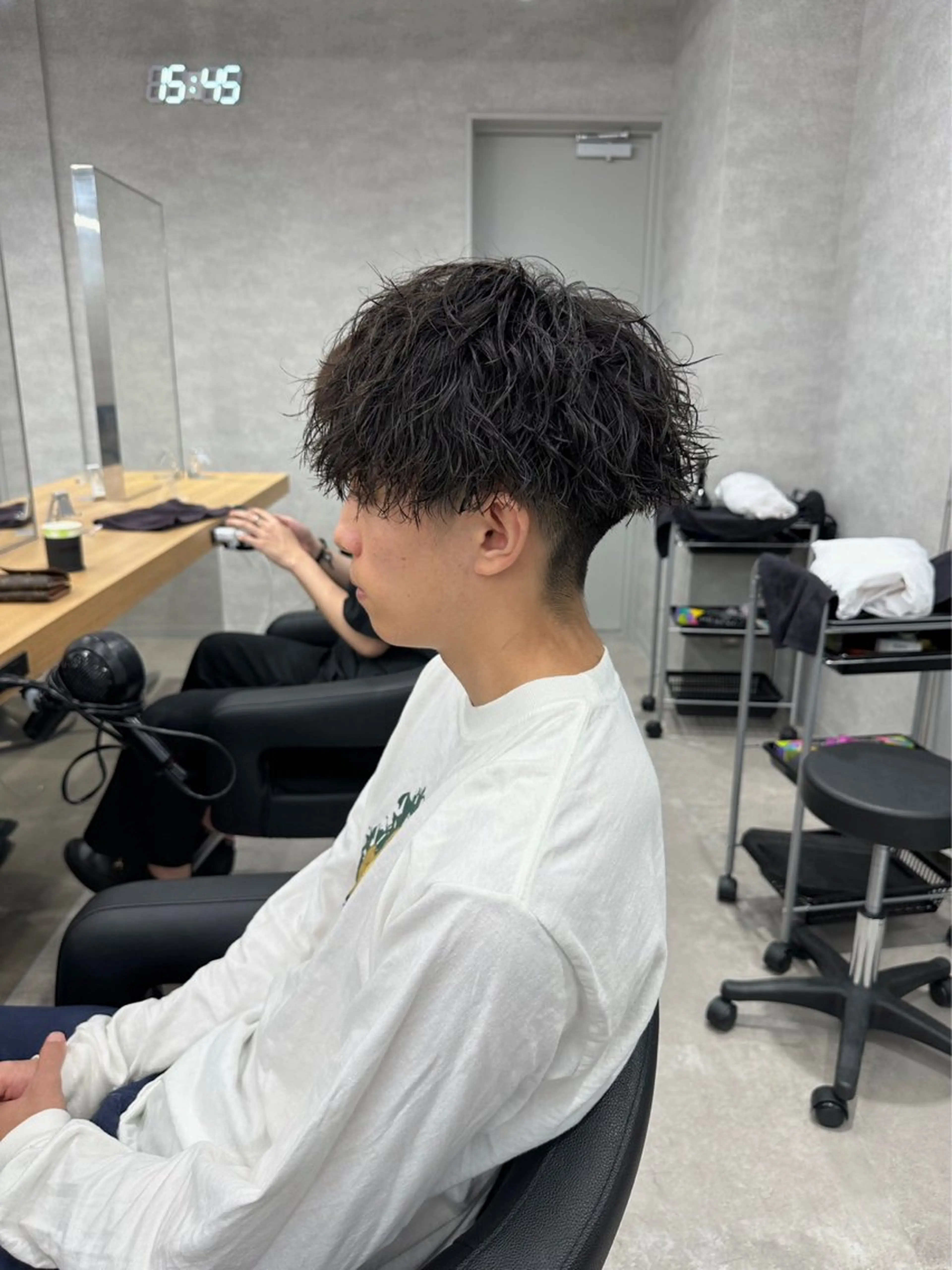 パーマ メンズ メンズパーマ 新世代パーマ⚡️ の達人トモ⚡️のヘアスタイル