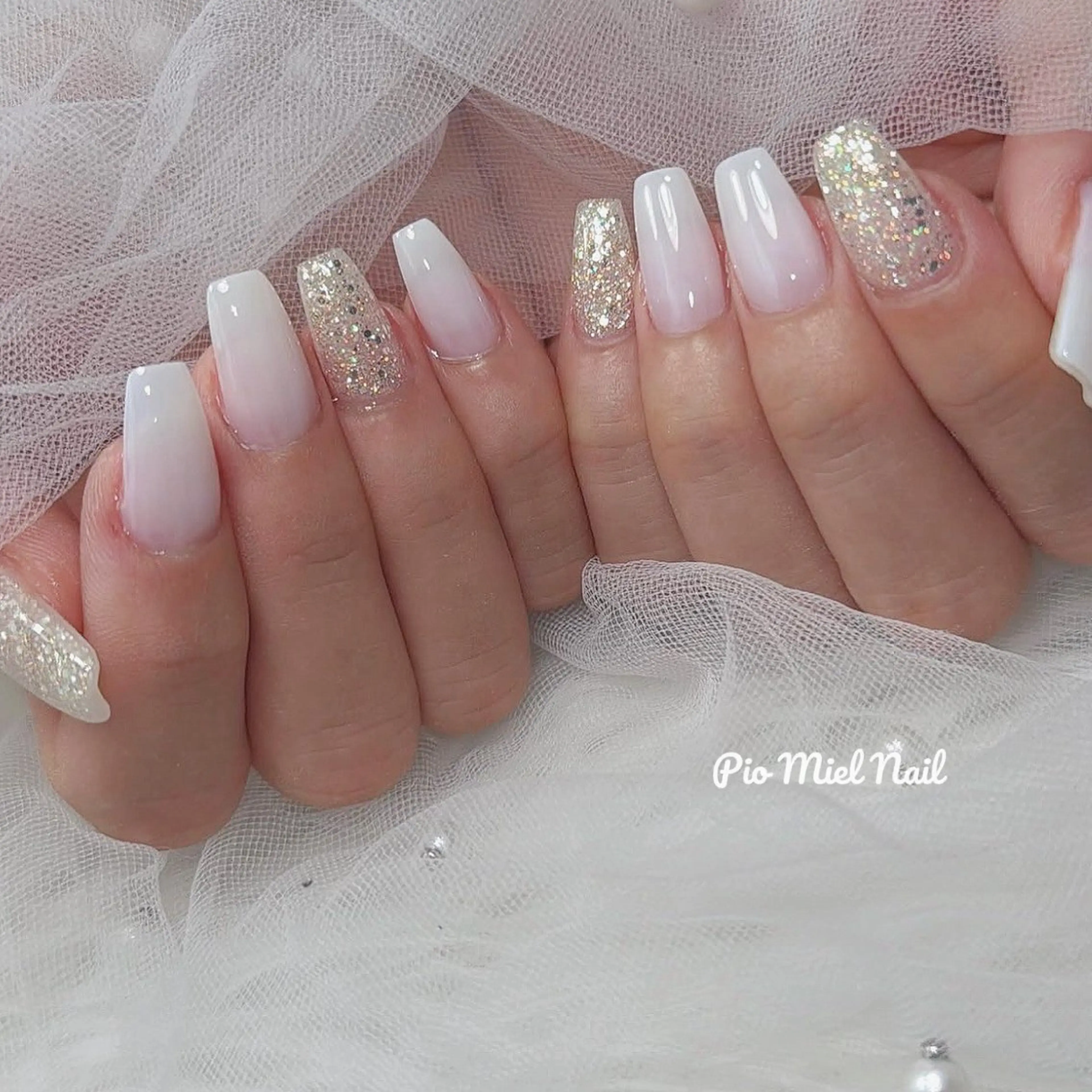 ミディアム ハンドネイル momo 長さだしのネイルデザイン