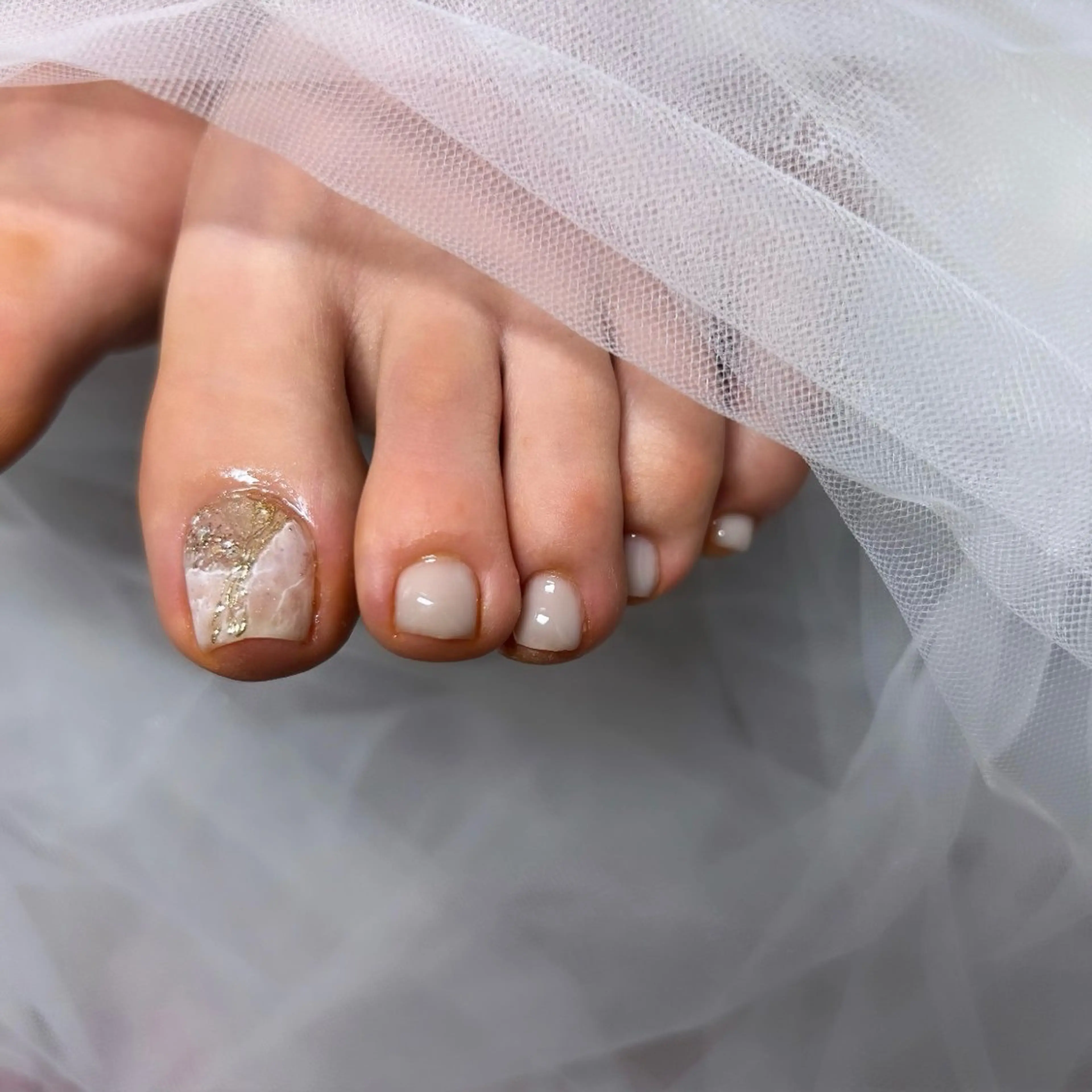 𓍯フットネイル 親指1本アート〖 自店オフ※1.5ヶ月以内 / オフなし 〗　※当店サンプルデザインからお選び下さい。の写真