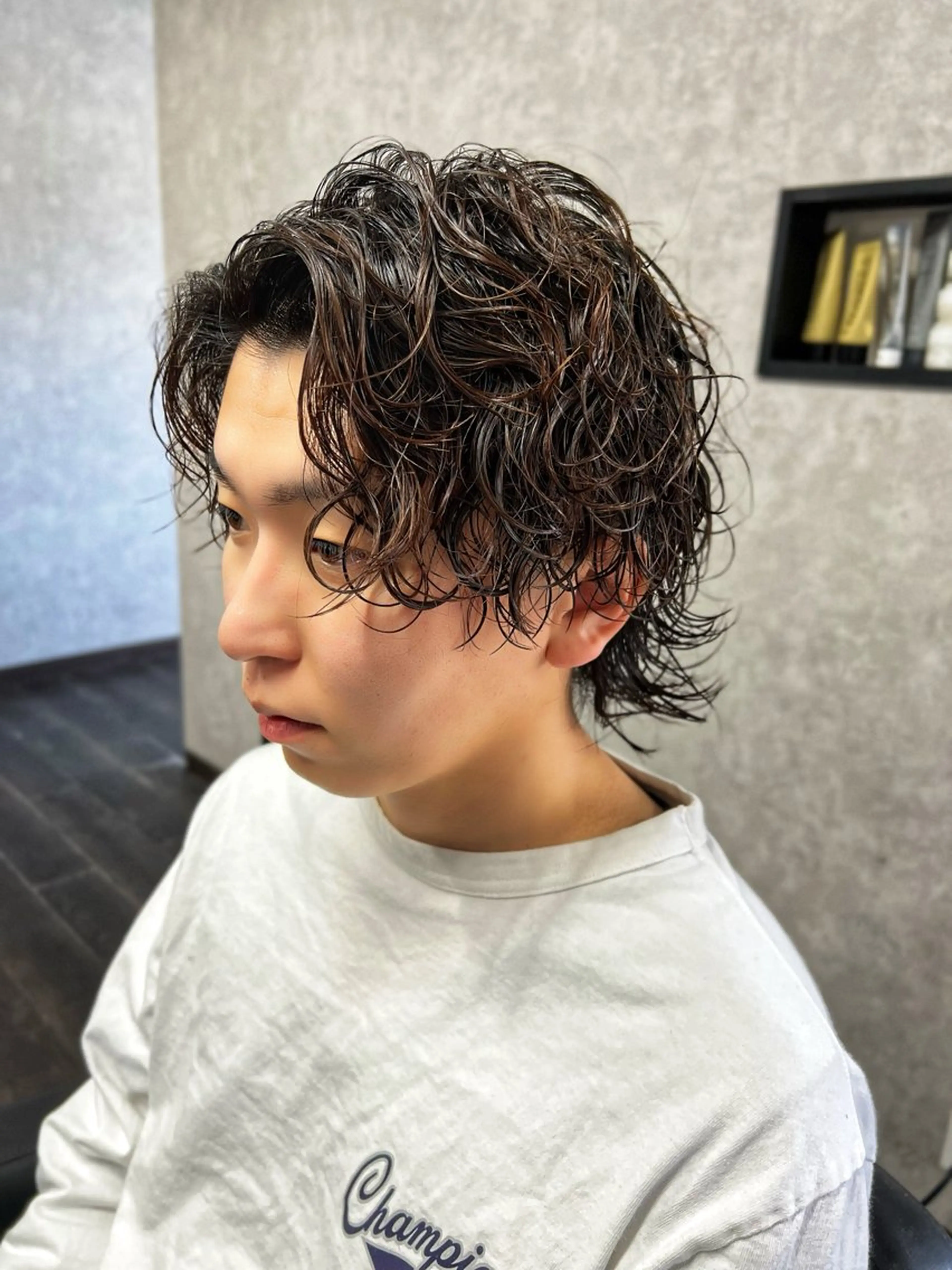 ミディアム パーマ メンズ ミディアムパーマ メンズパーマ 波巻きパーマ N.O.X 中村のヘアスタイル