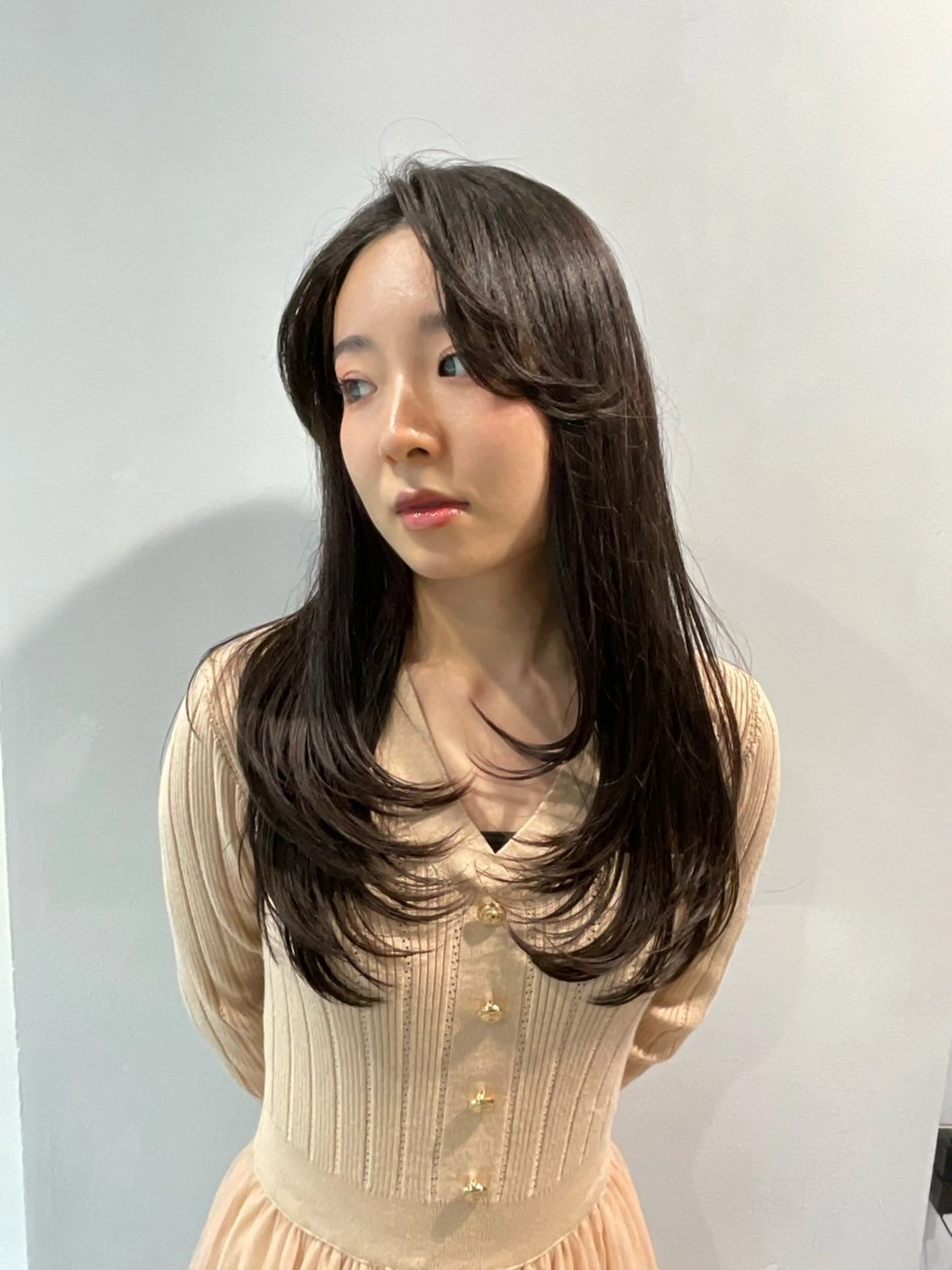 ロング レイヤーカット 小顔矯正/レイヤー 透明感カラー✨生真のヘアスタイル
