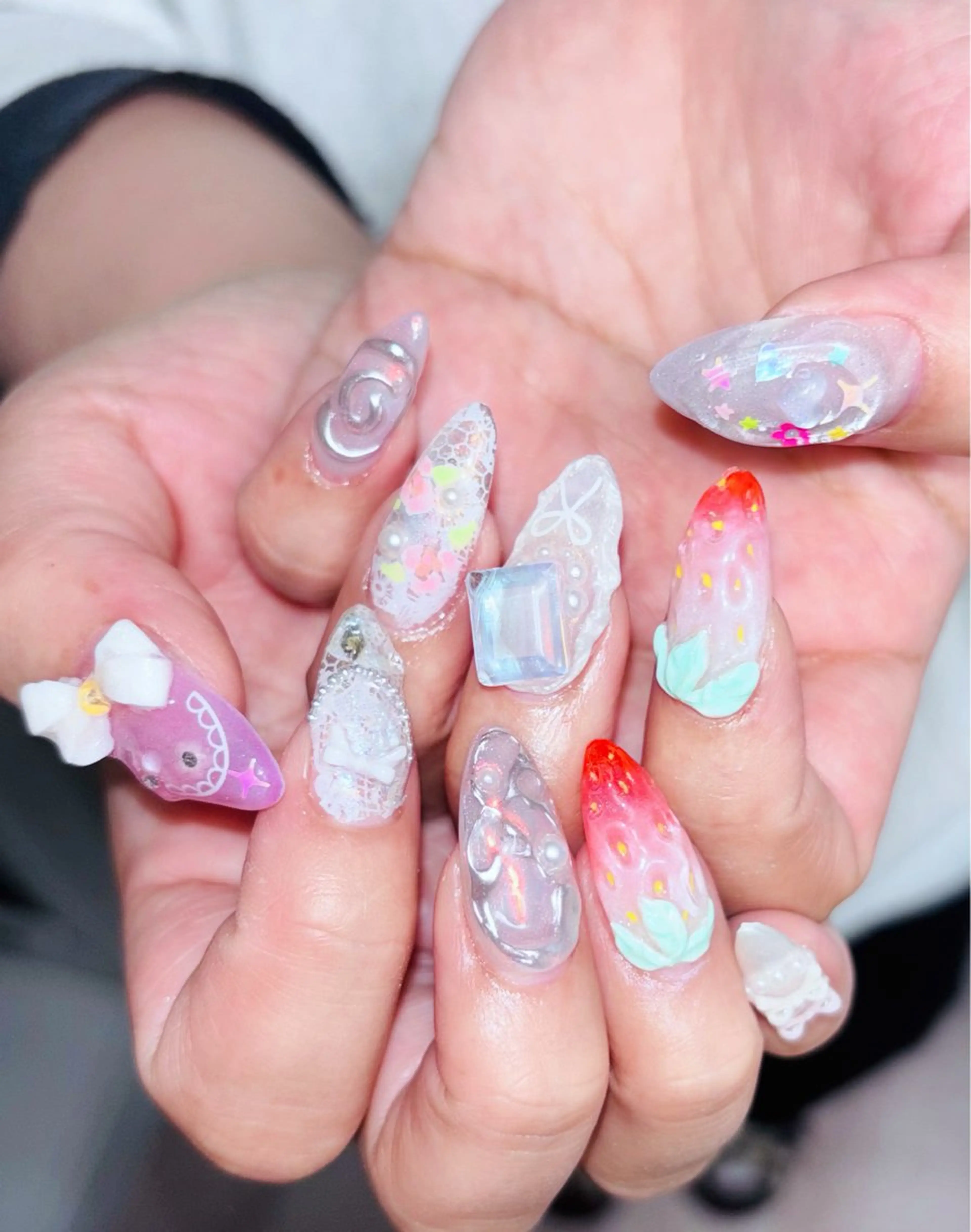 ネイル ガーリー 韓国ネイル レース ピンク 銀河屋 の猫のネイルデザイン