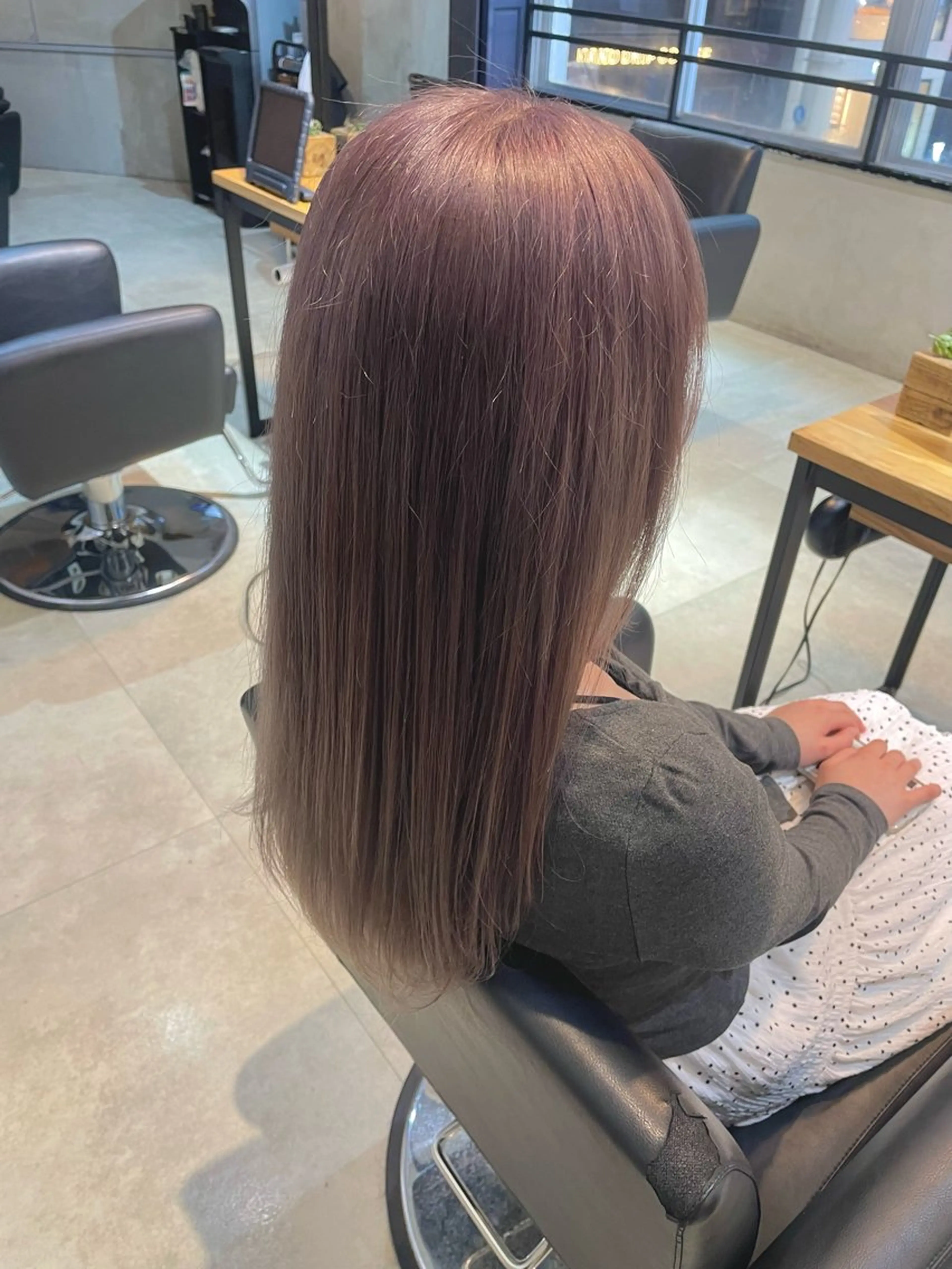 カラー ラベンダーカラー ピンクカラー ピンクラベンダー ヘアカラー HAYATA/透明感 /派手髪/ケアブリのヘアスタイル