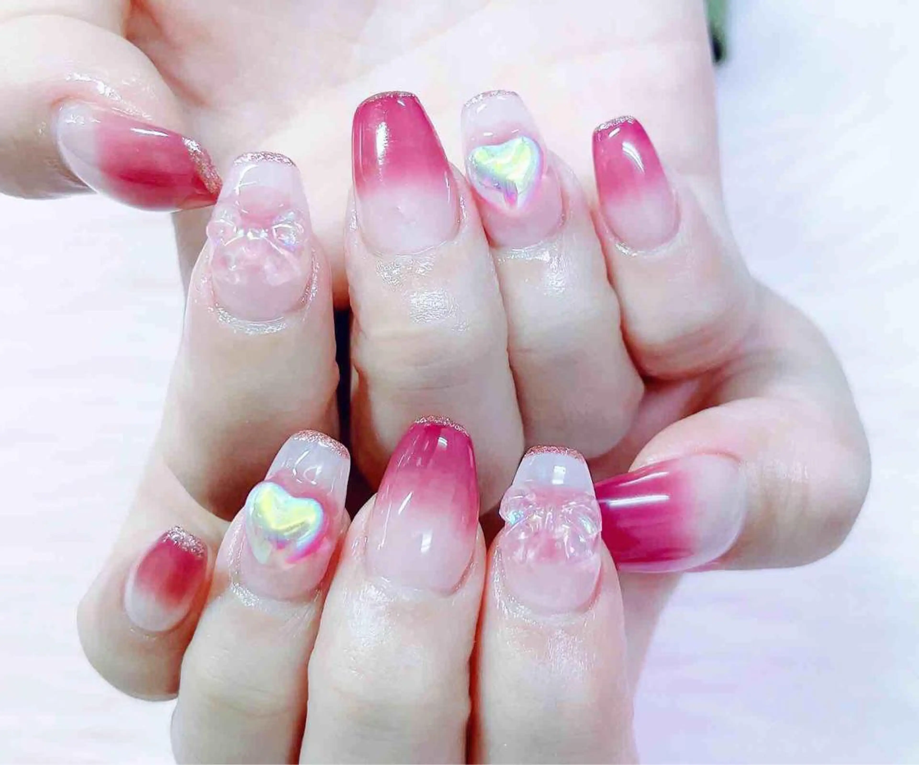 ネイル ハンドネイル MoonNail ユリ🌸のネイルデザイン