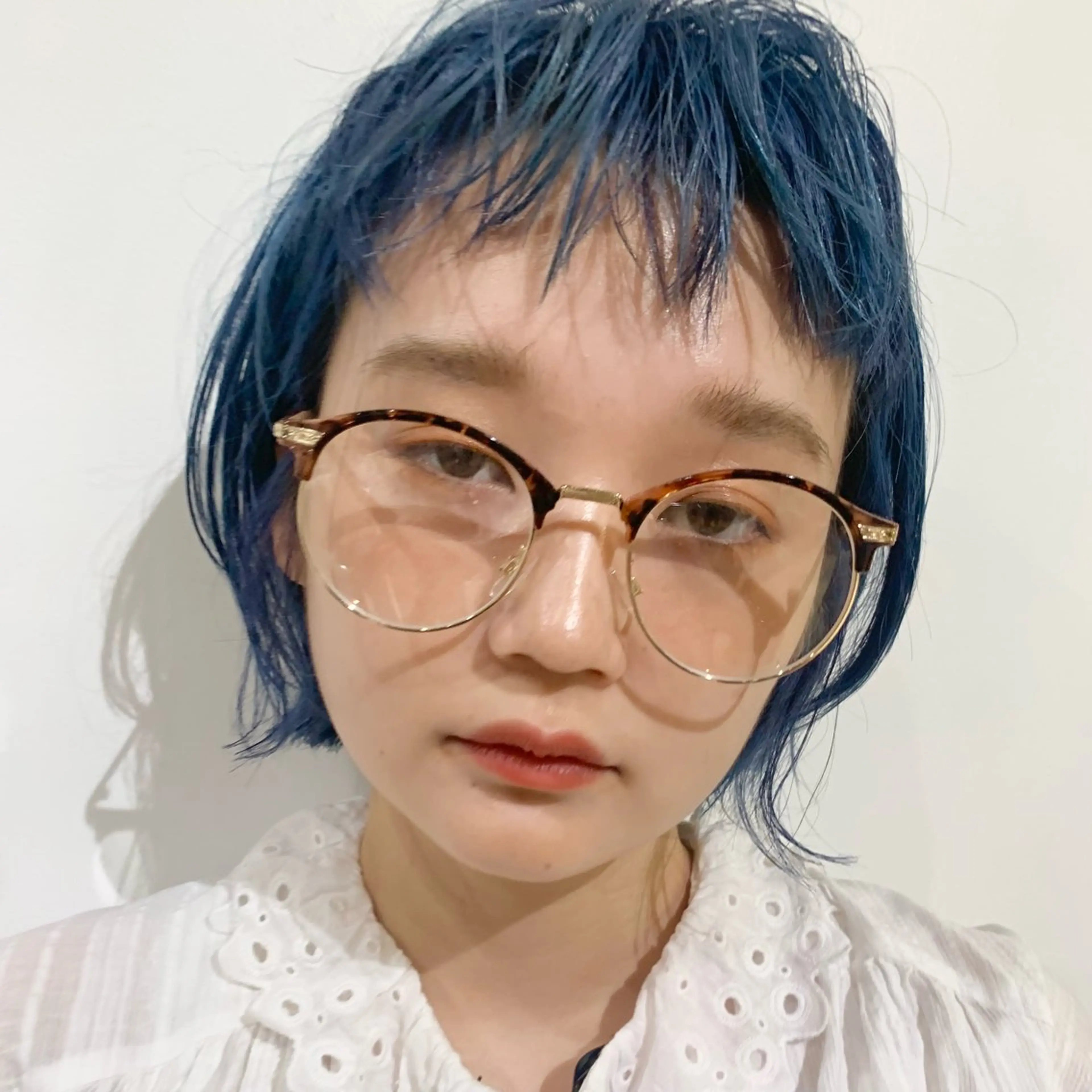 ミディアム 平居 リサのヘアスタイル