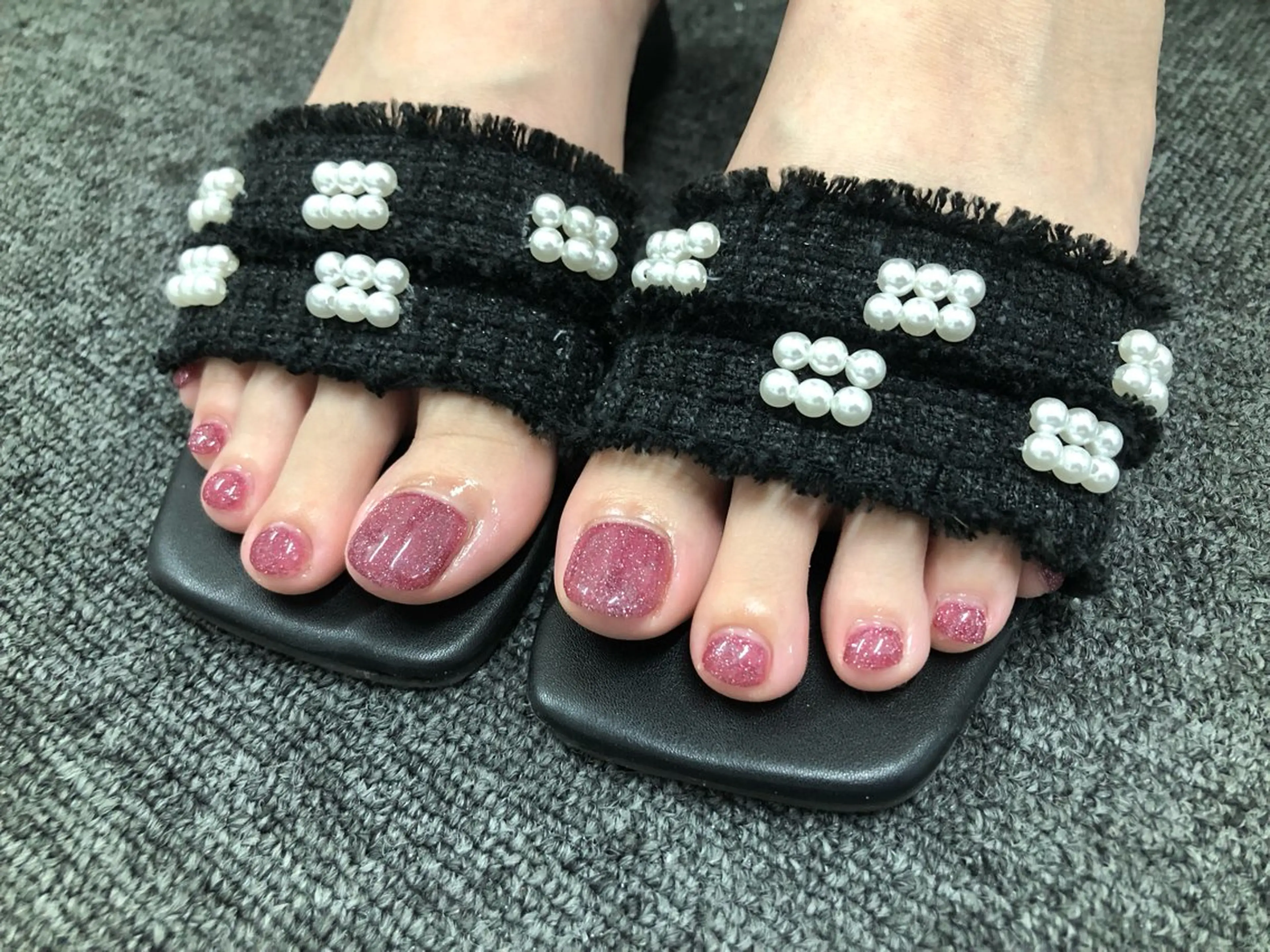 ネイル フラッシュネイル キラキラネイル ハンドネイル フットネイル Epokku ネイルサロンのネイルデザイン