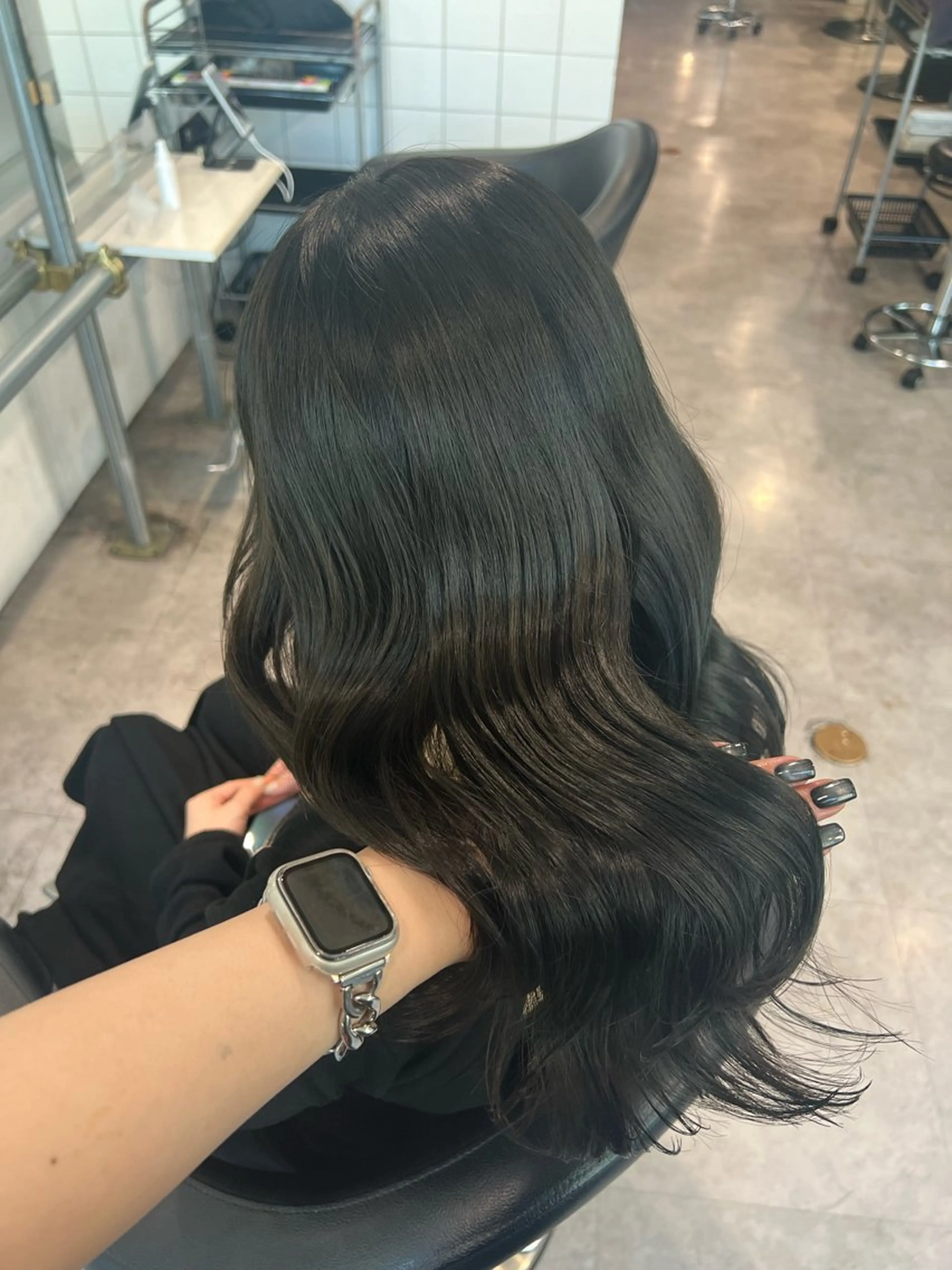 ロング カラー 暗髪🩶ラベンダー/ ブルー/ユウナ🤍のヘアスタイル