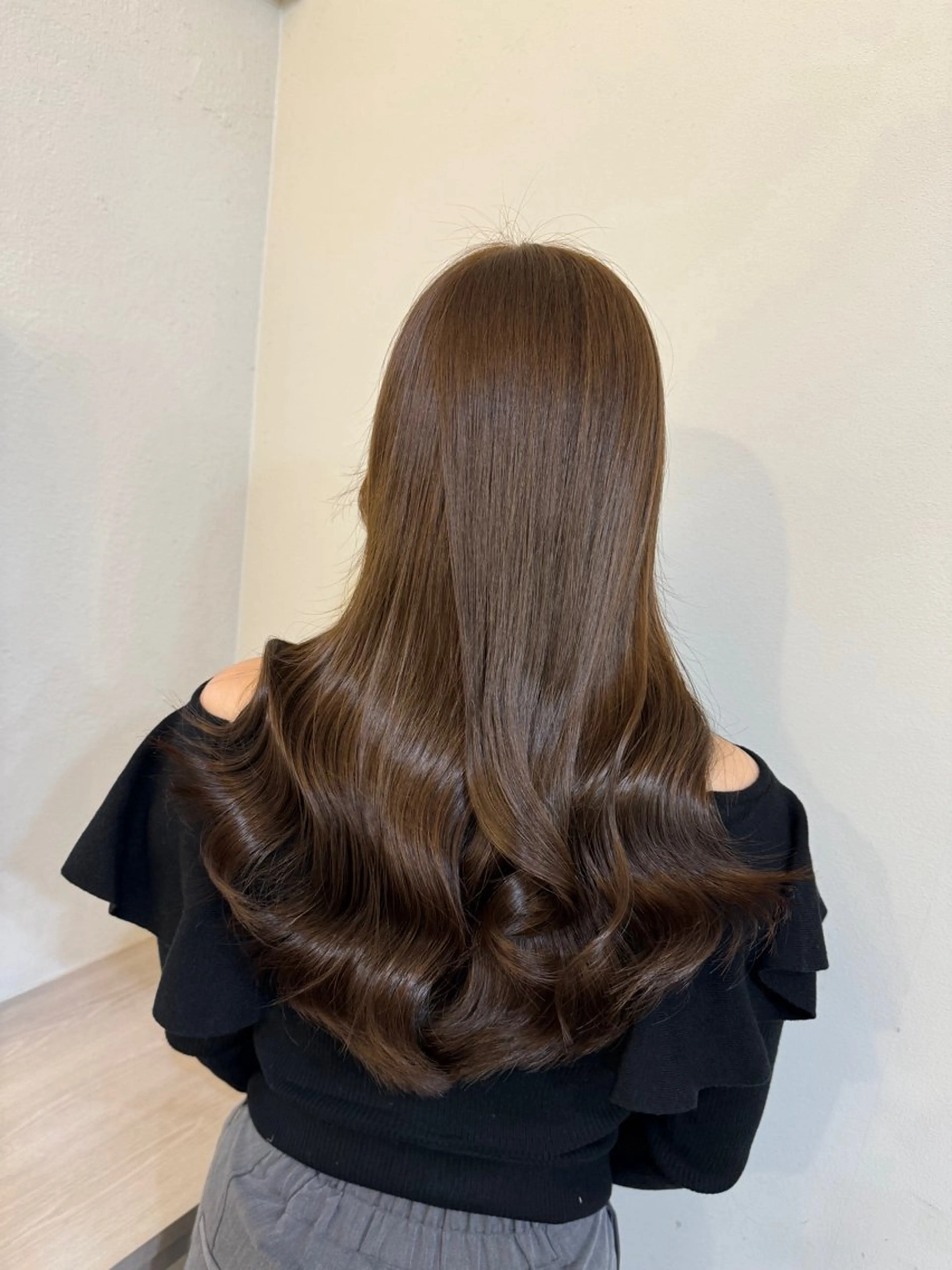 ロング ボブ くびれヘア 髪質改善 韓国風ヘア レイヤーカット 【ioe岡本】🐶 向井歩のヘアスタイル