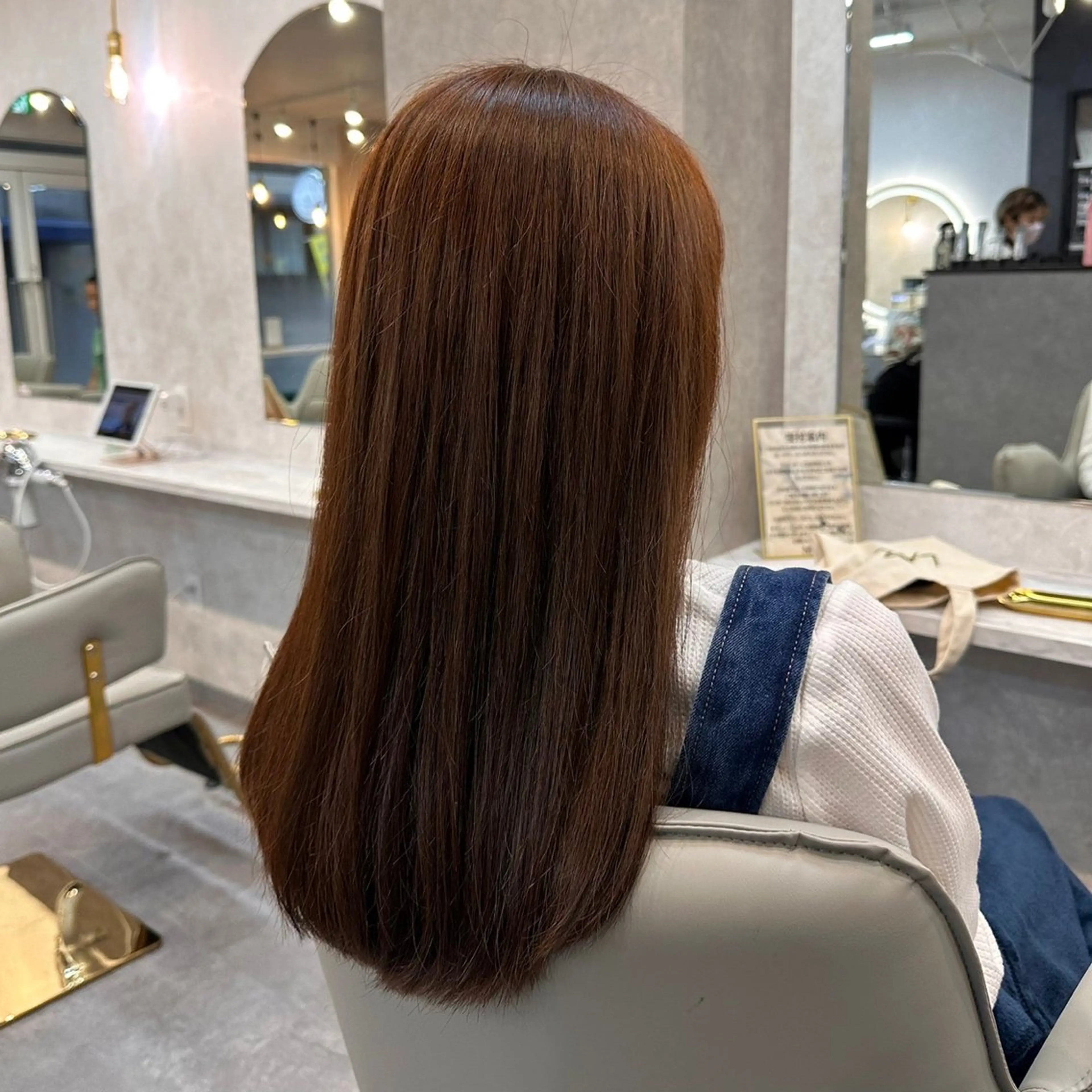 カット✂︎+サスティナブルカラー✨️(持ち帰り ミニトリートメント付🎁)の写真