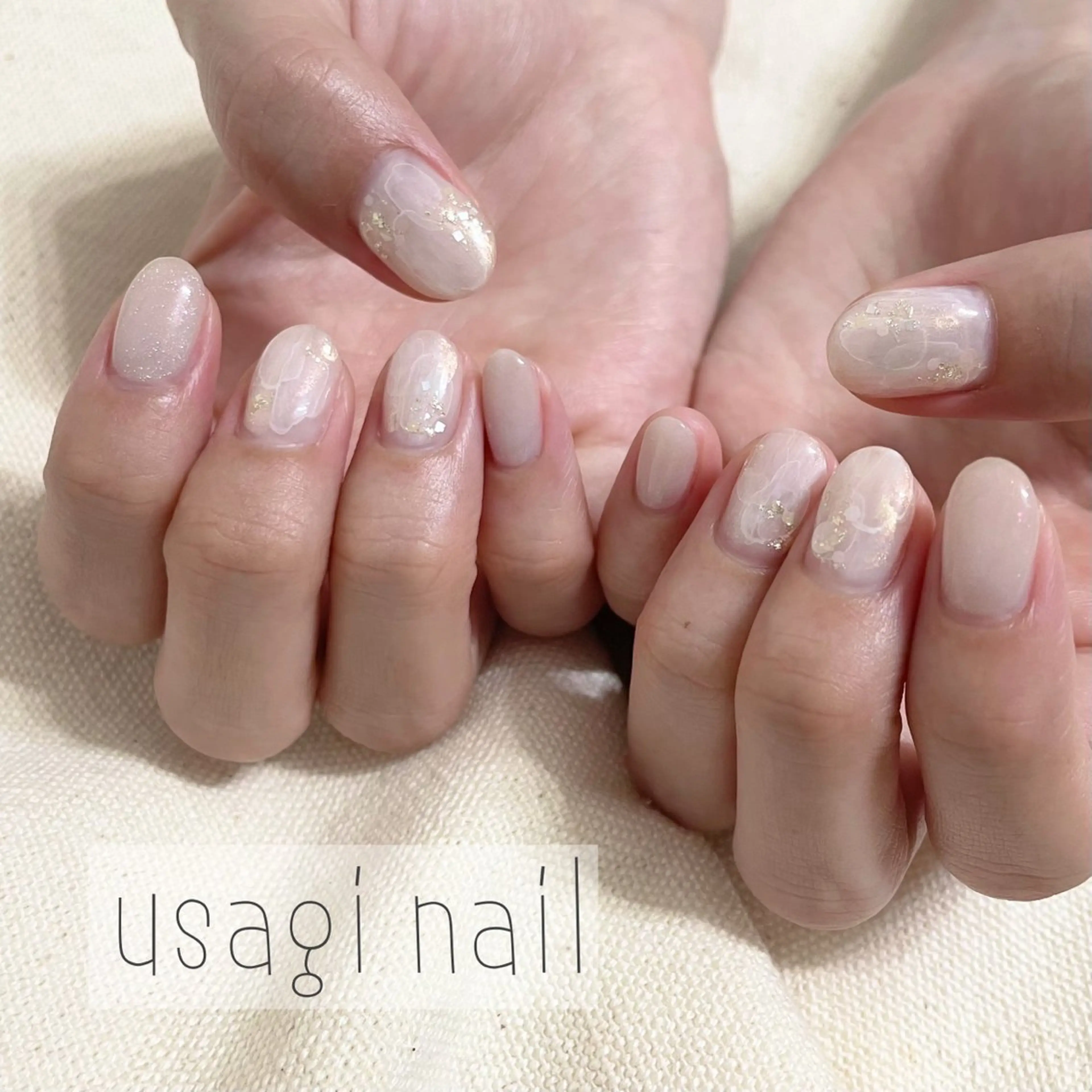 ネイル キラキラネイル ブライダルネイル ホワイト ハンドネイル usagi nailのネイルデザイン