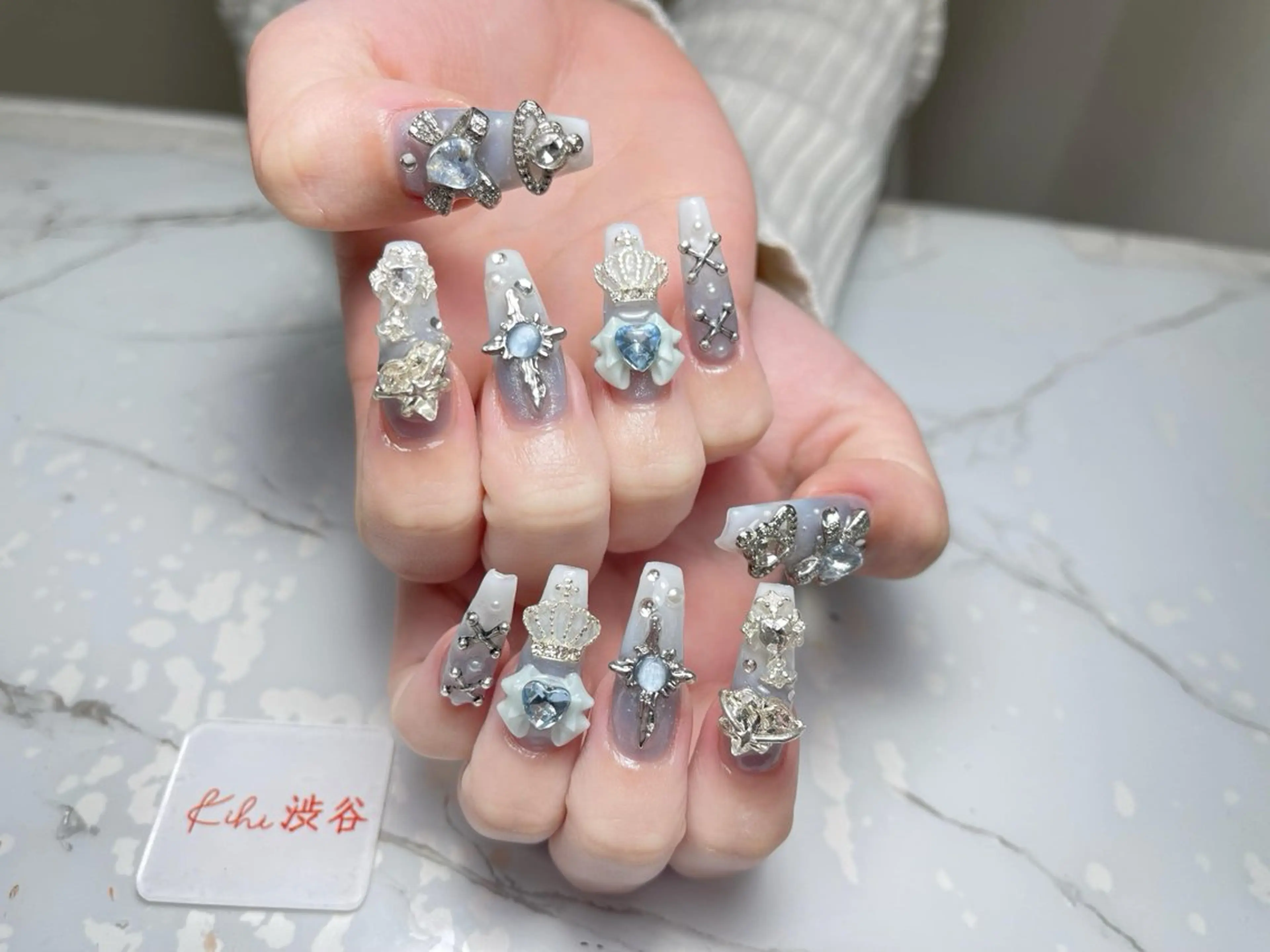 ネイル アートネイル フレンチネイル ジェルネイル グラデーション 韓国ネイル ハンドネイル 💕鈴木ユリ パラジェル/オフ無料のネイルデザイン