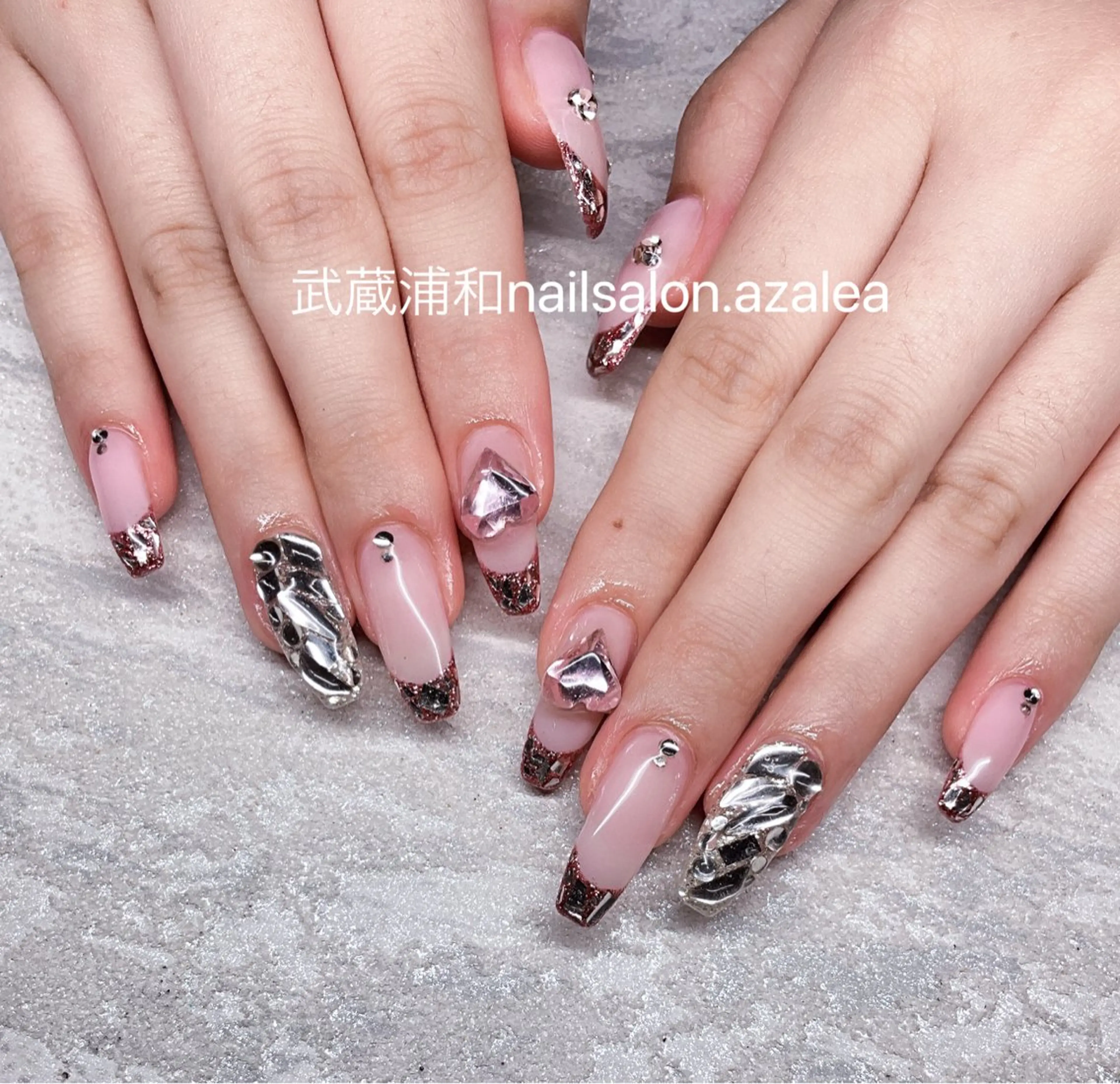 ネイル ハート ハンドネイル R inのネイルデザイン