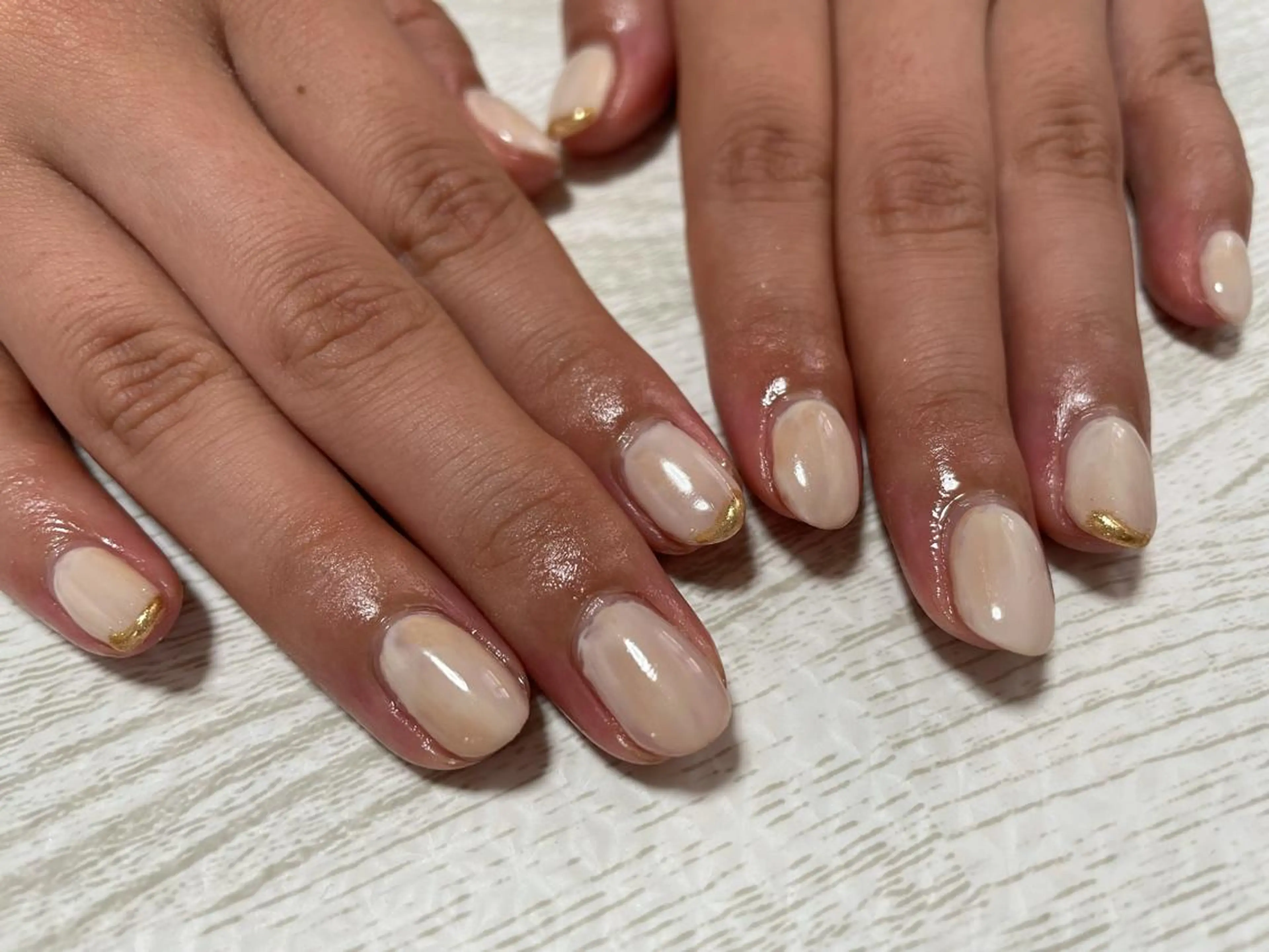 ネイル ミラーネイル ニュアンスネイル ハンドネイル Ulu  Nail 🌱MOMOKAのネイルデザイン