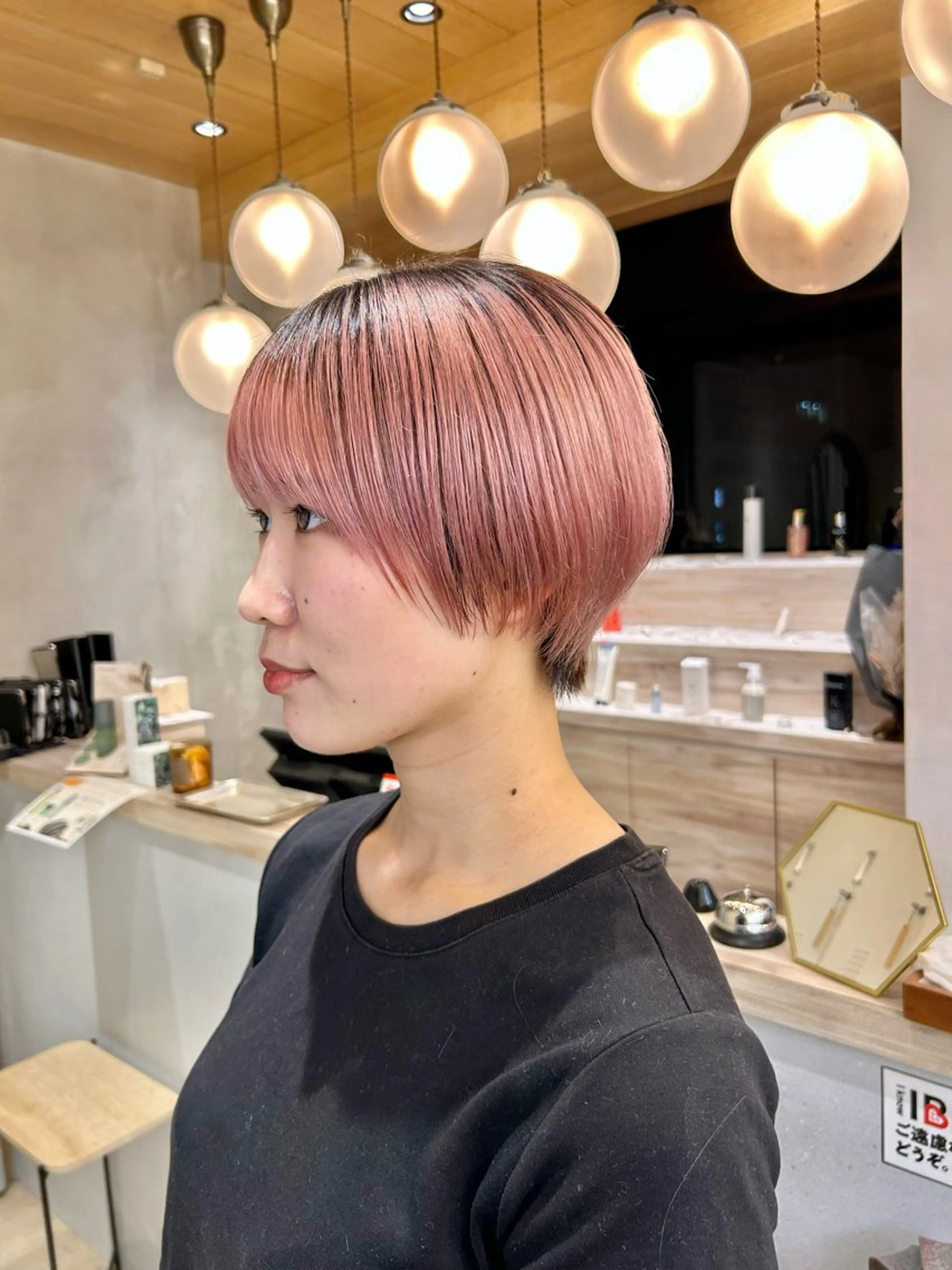 ショート カット ヘアカラー トリートメント 🩵縮毛矯正/ブリー チ/髪質改善/いつかのヘアスタイル