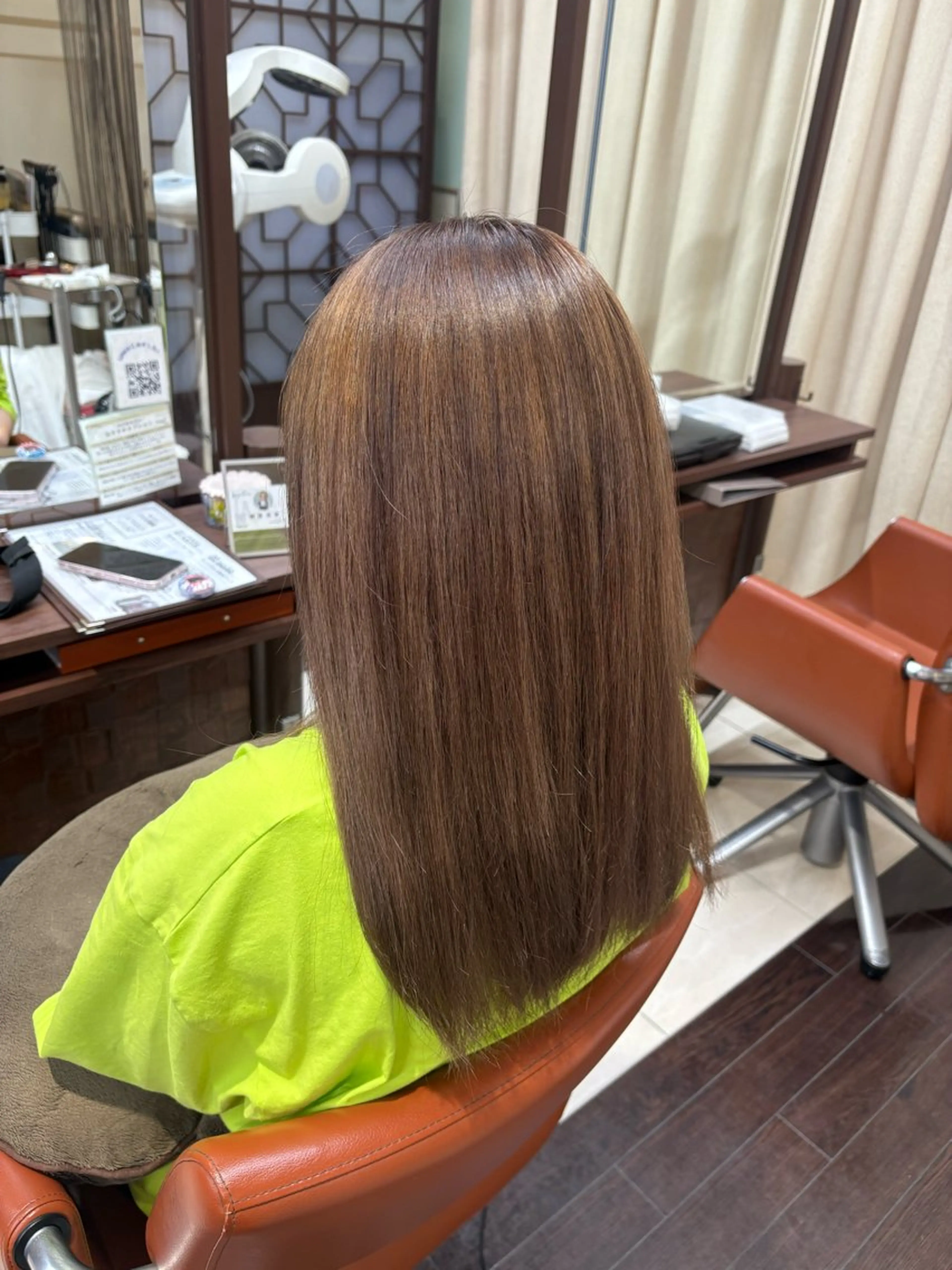 カラー ベージュカラー ブリーチ ミルクティーベージュ 垢抜け×韓国風/ ハイトーン/朝倉友香のヘアスタイル