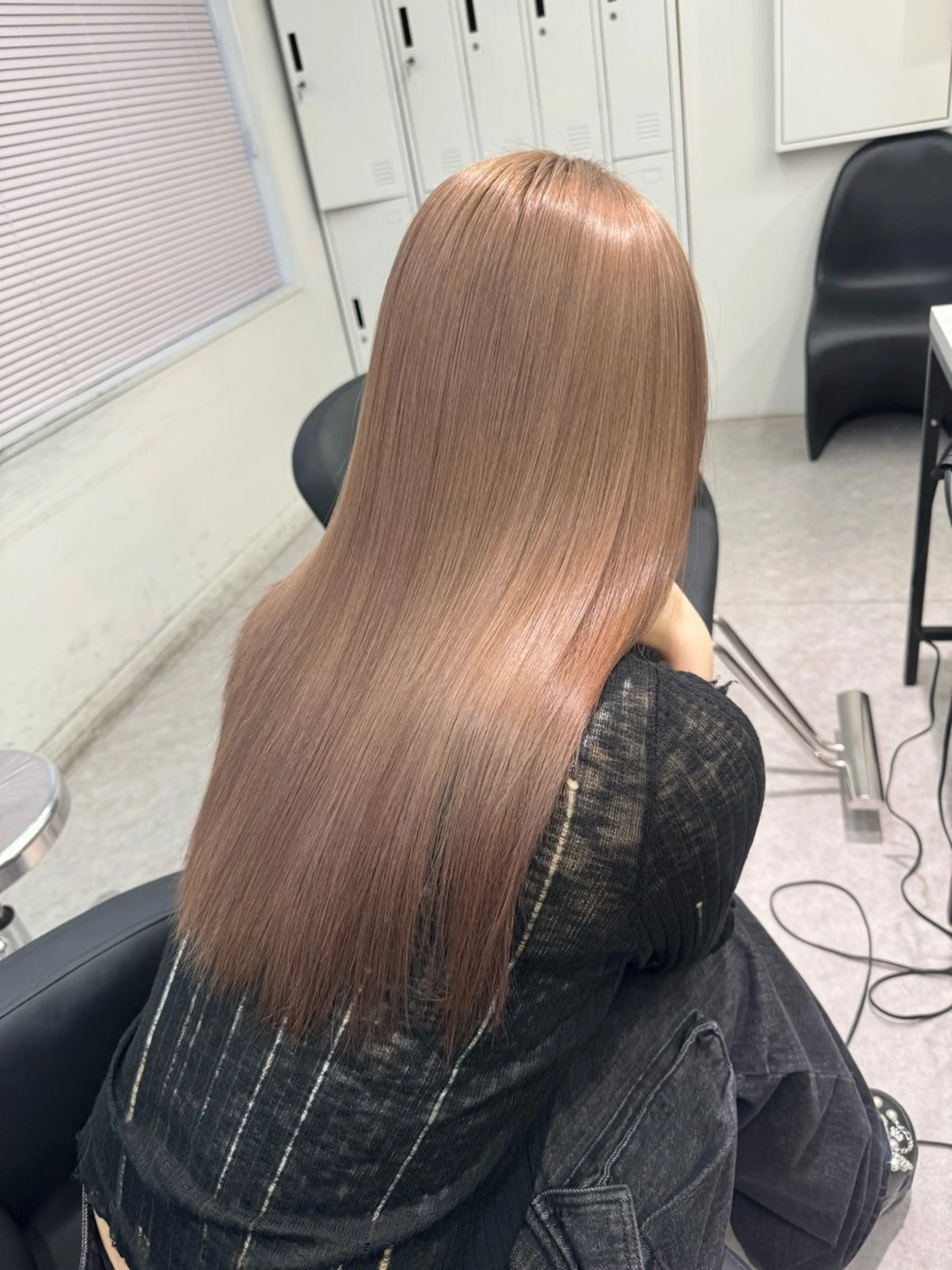 セミロング カラー ヘアカラー トリートメント 🫧盛れハイトーン/ ブリーチ特化🎀サキのヘアスタイル