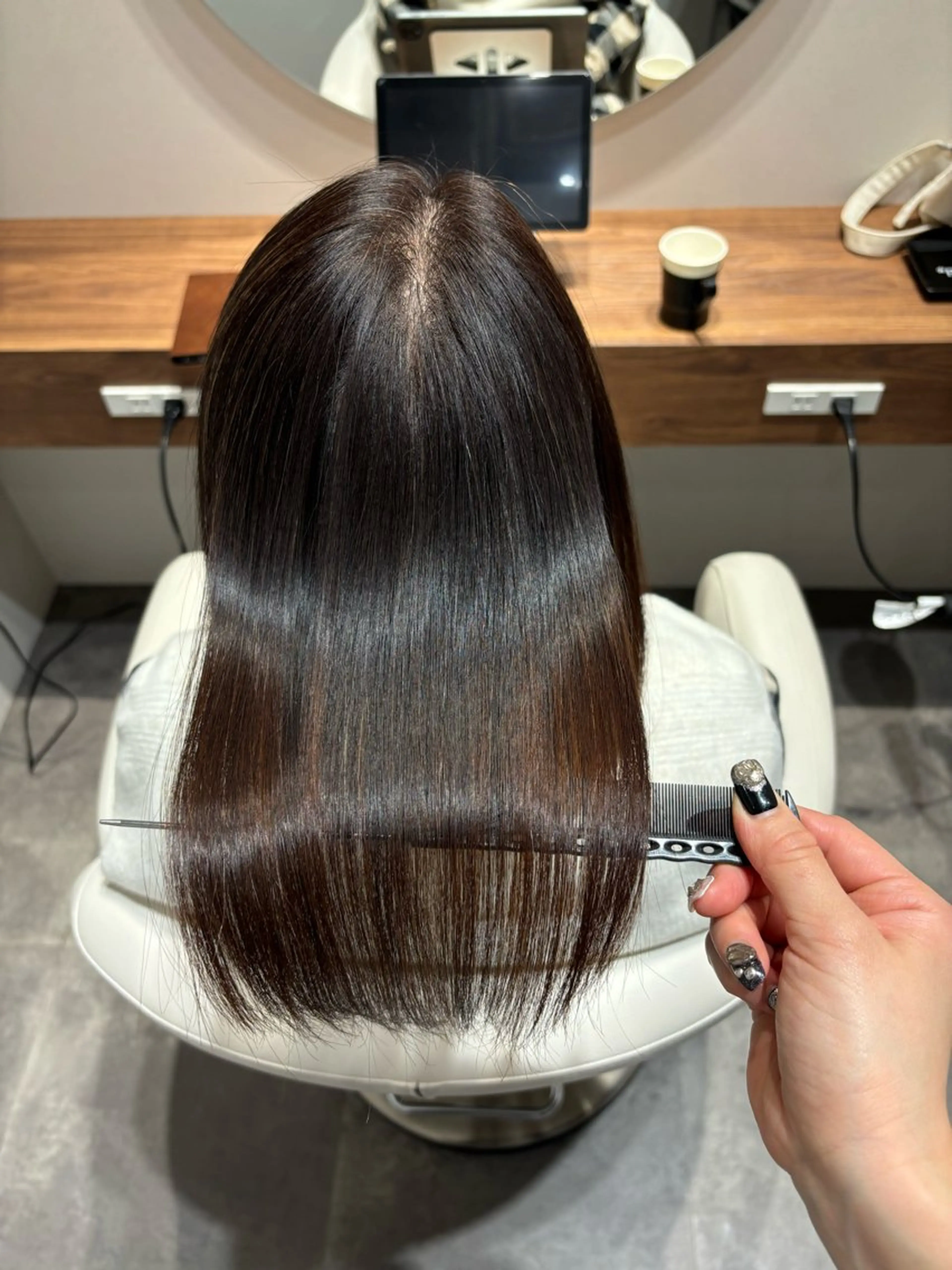 ミディアム カット ヘアカラー トリートメント 美髪ヘア 🤍erikaのヘアスタイル