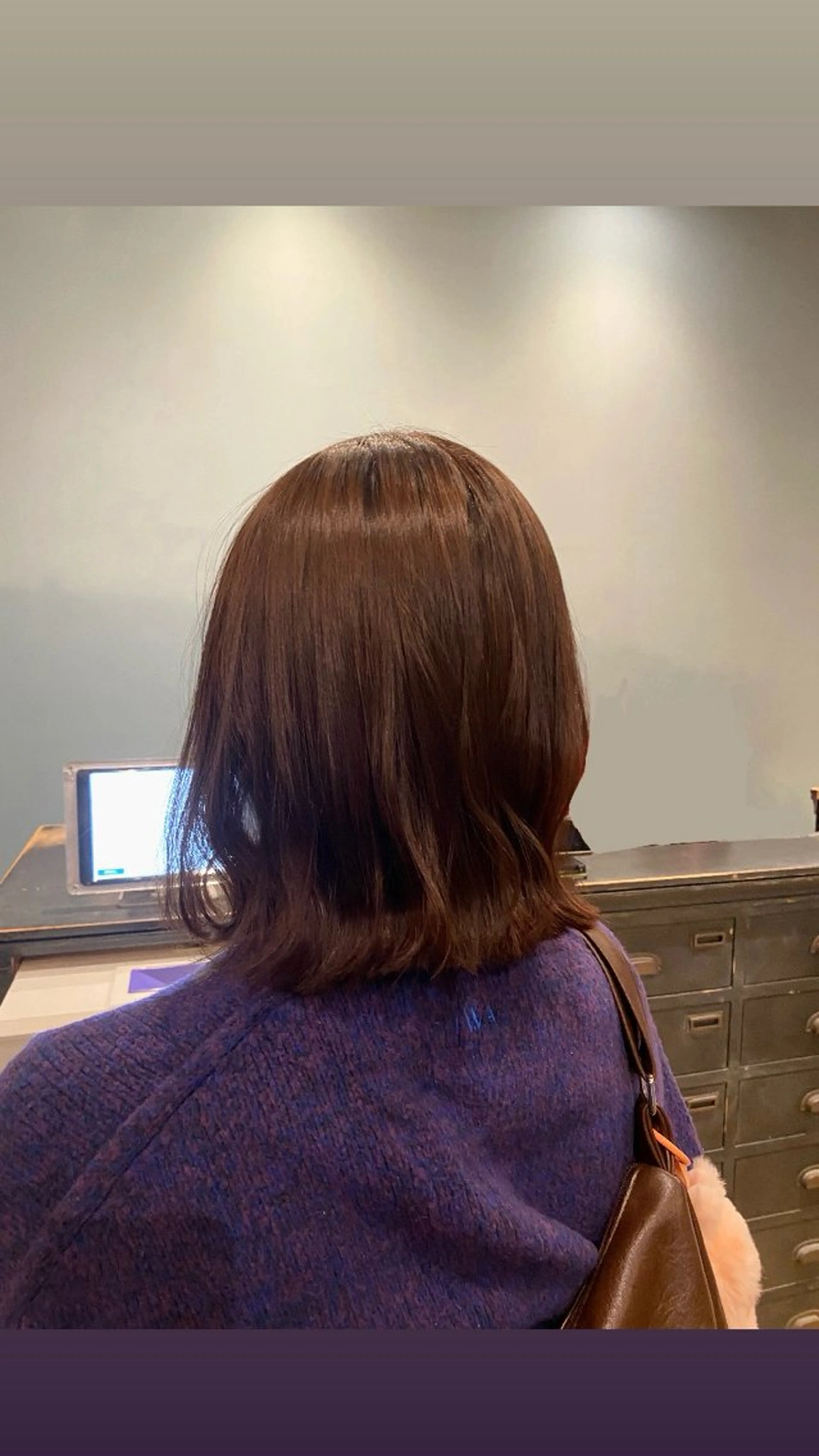 ミディアム ボブ 外ハネヘア カット ヘアカラー elk ANZU🎀のヘアスタイル