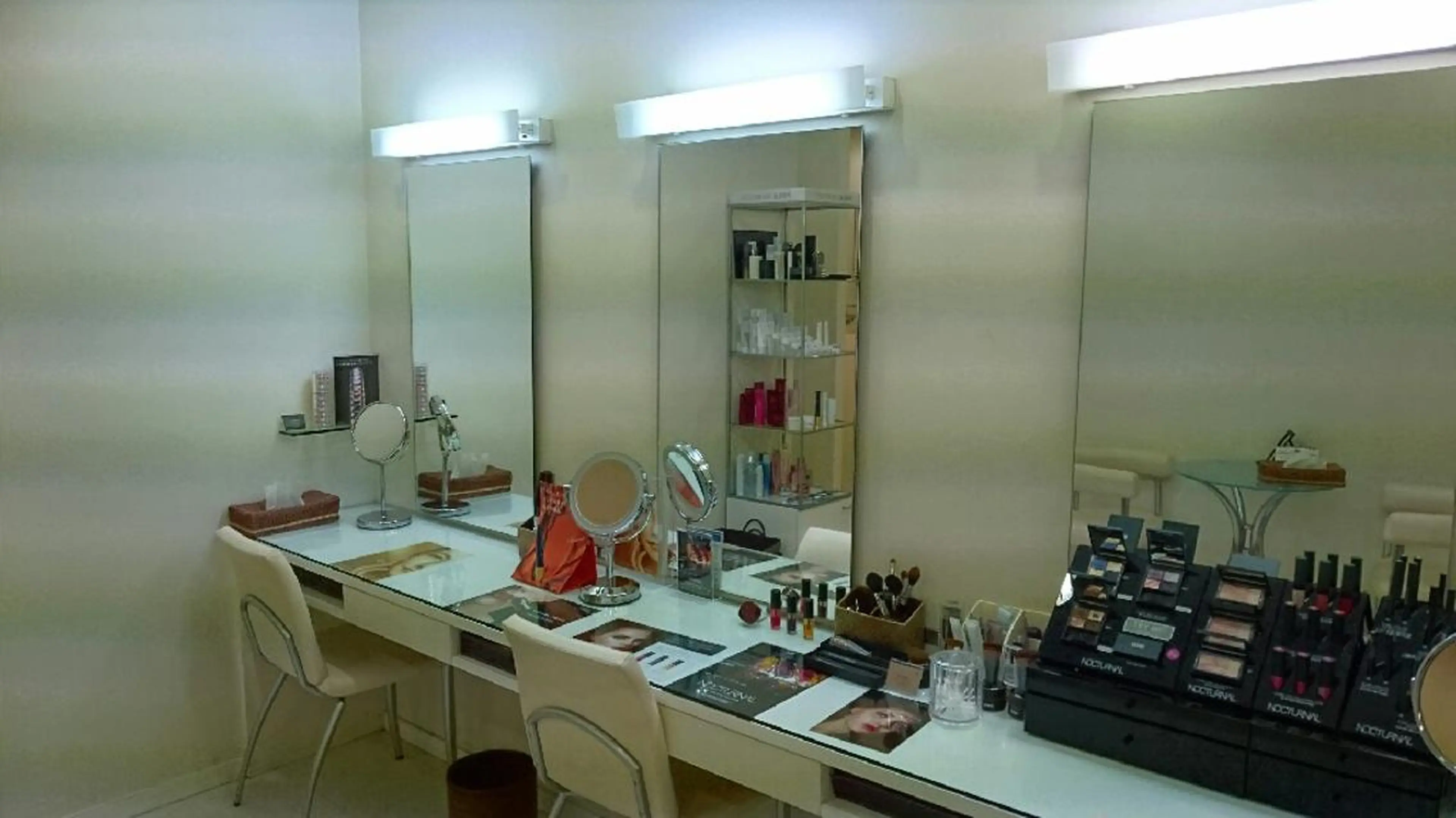 POLAみずほ台所属・POLAみずほ台柳田 介護美容のネイルデザイン