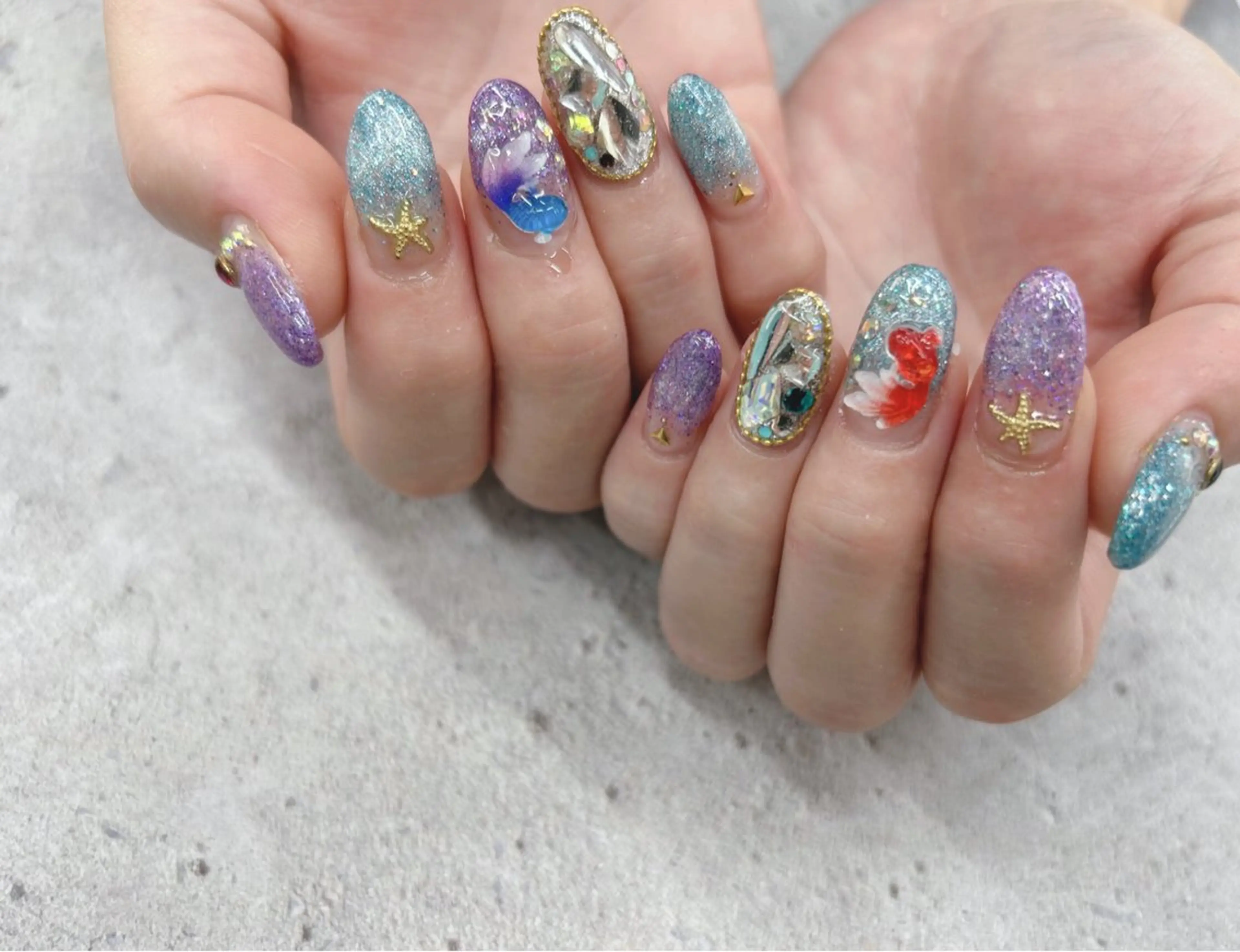 ネイル 夏ネイル ハンドネイル agré ネイルサロン アグレのネイルデザイン