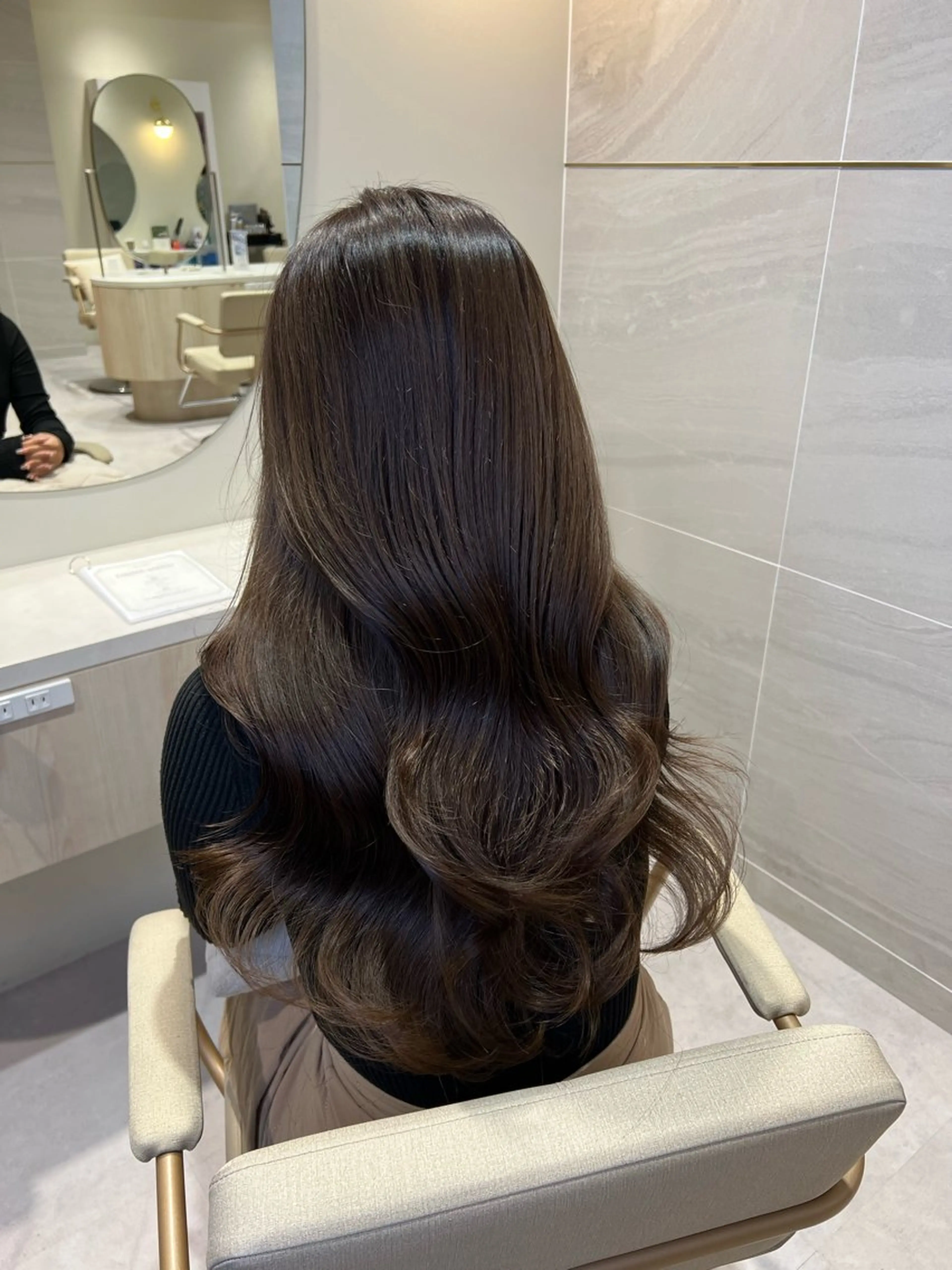 ロング カラー 透明感カラー イルミナカラー 顔まわりレイヤー 韓国風ヘア レイヤーカット カット無料｜レイヤー カット｜韓国モテへアのヘアスタイル