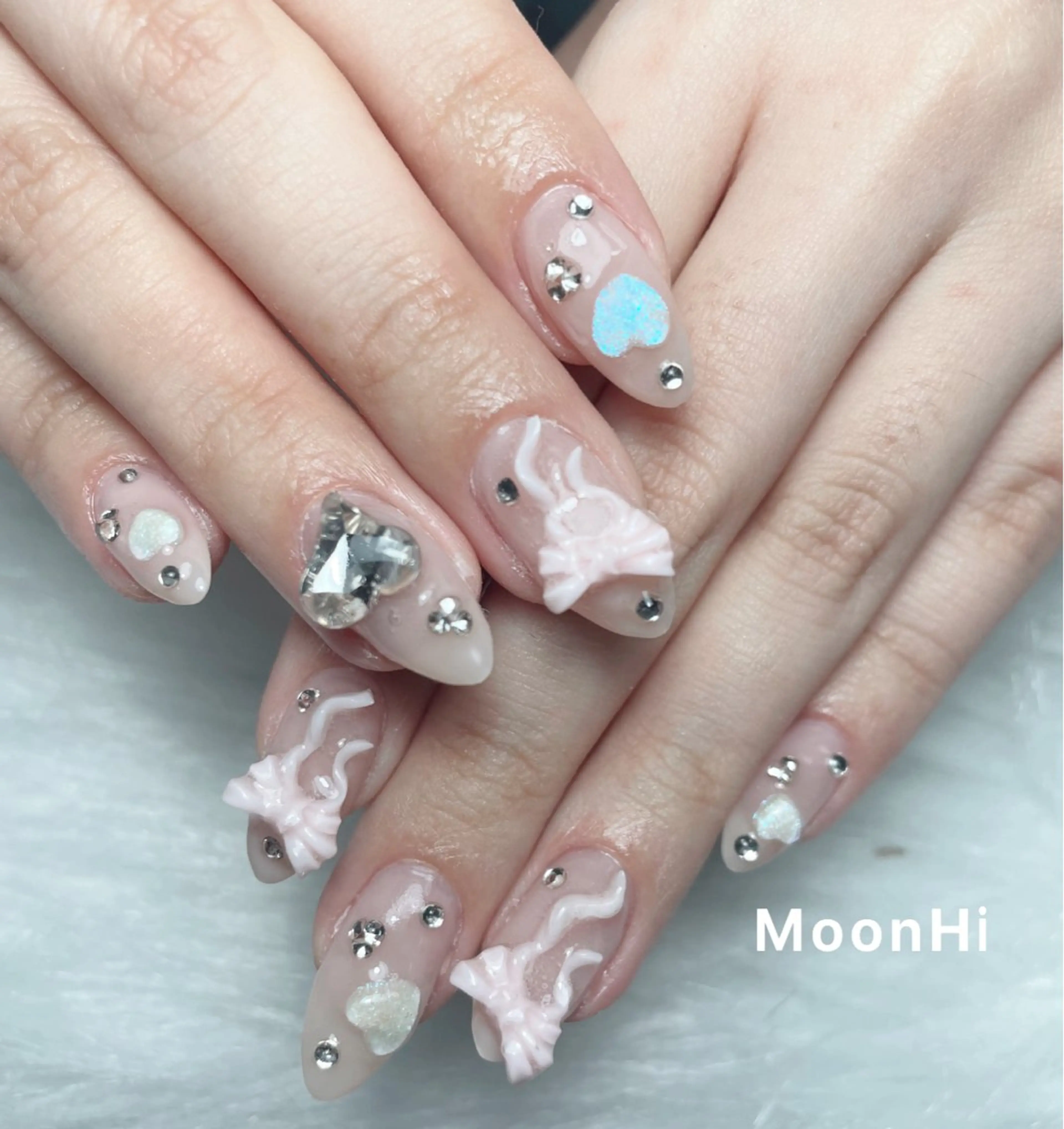ネイル MoonHi Nail Salon所属・MoonHi Nail 朝霞台のネイルデザイン