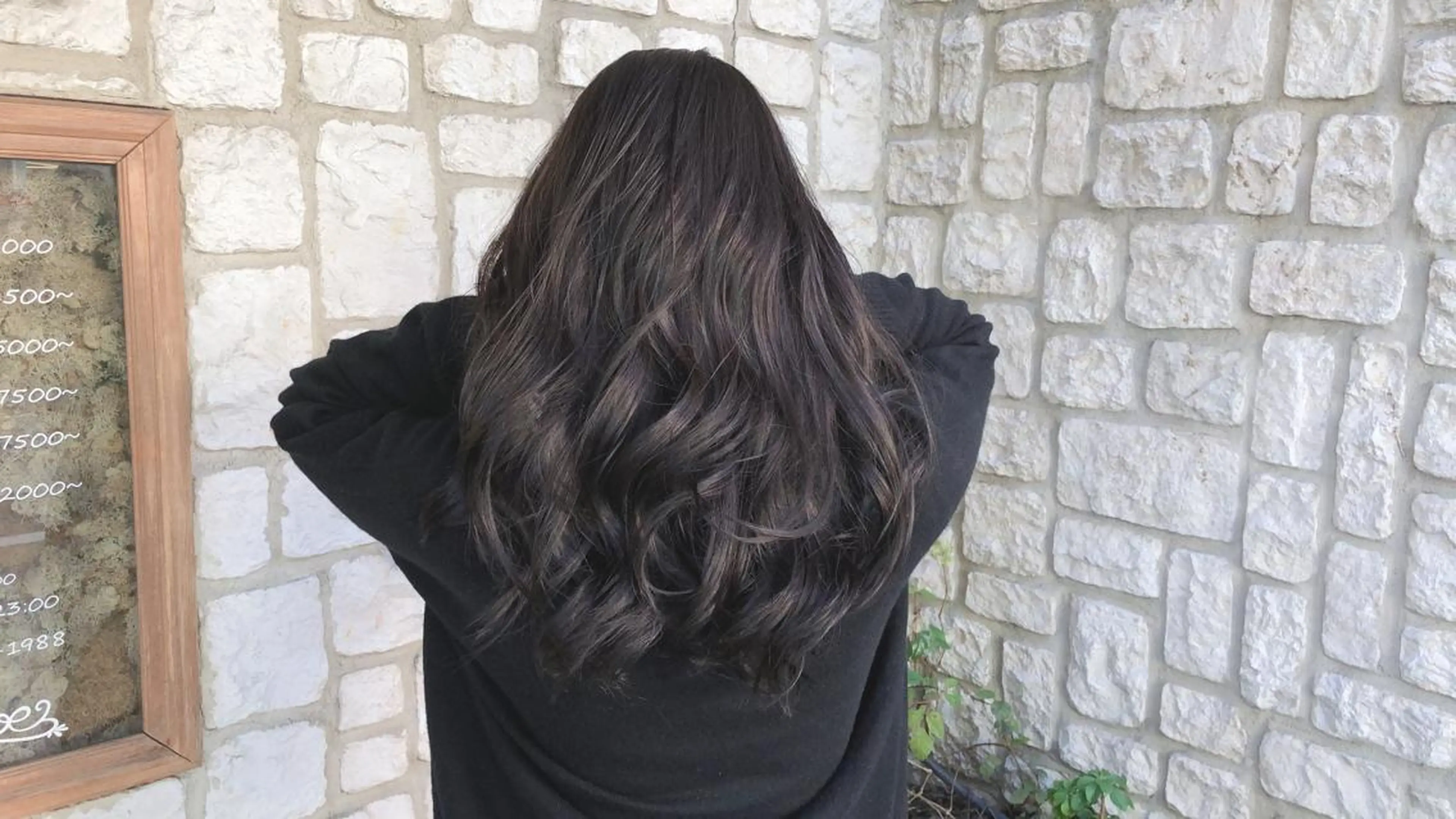 セミロング カラー パーマ ヘアアレンジ アッシュ グレージュ ラベンダーカラー ラベンダーアッシュ カット ヘアカラー トリートメント 髪質改善/透明感 OAK兵庫のヘアスタイル