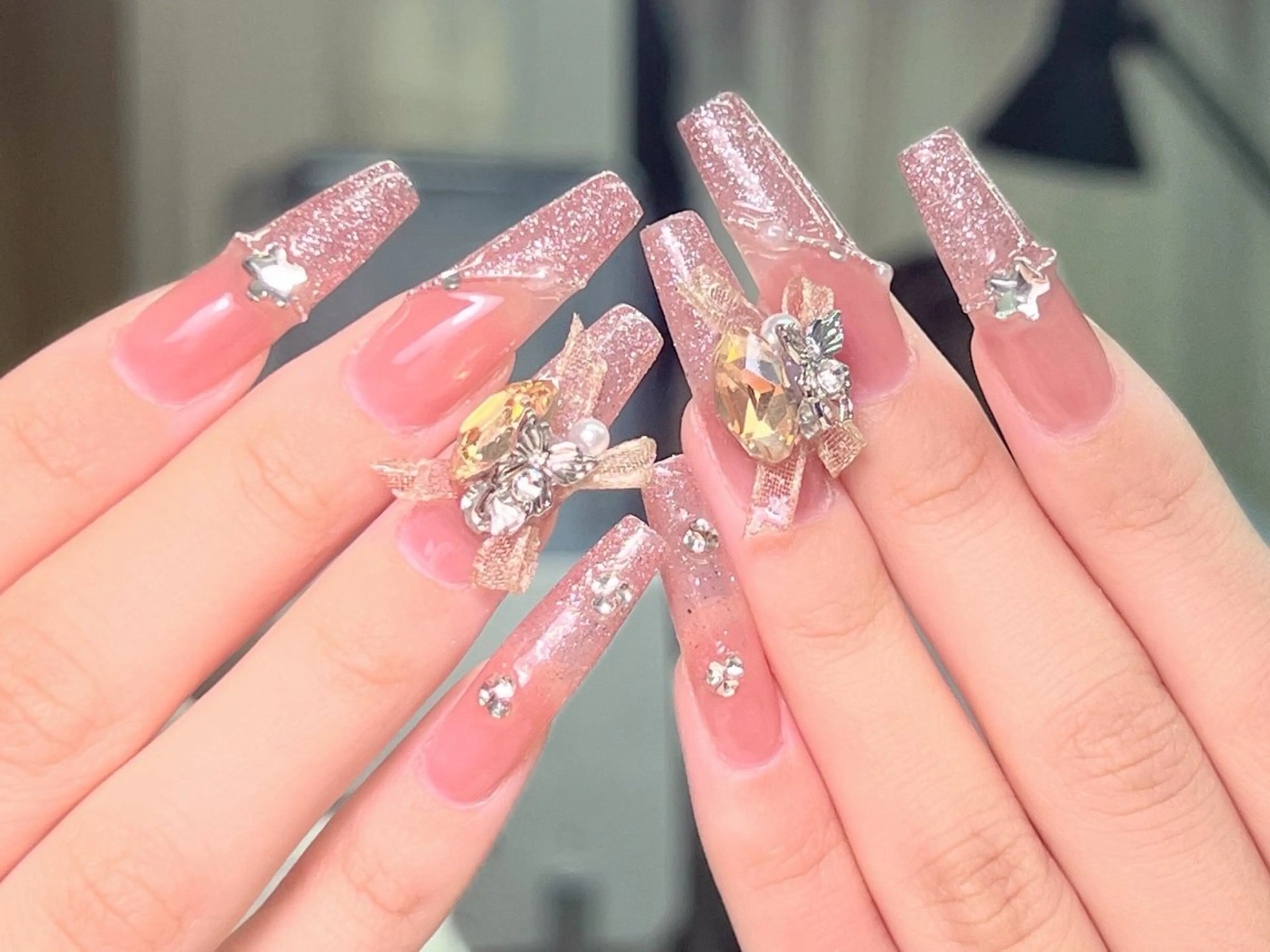 ネイル lucky nail 歌舞伎町のネイルデザイン