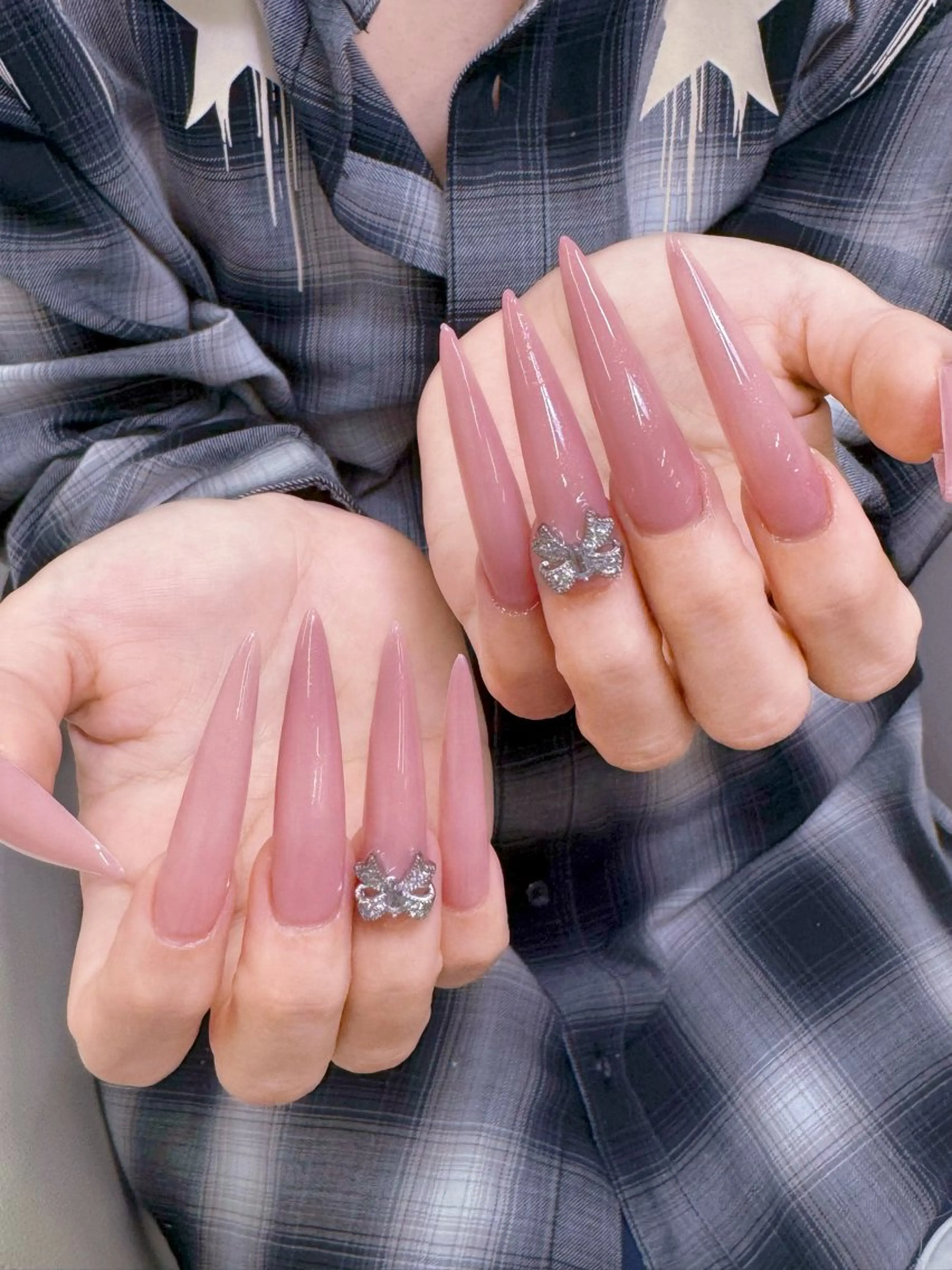 ネイル lucky nail 歌舞伎町のネイルデザイン