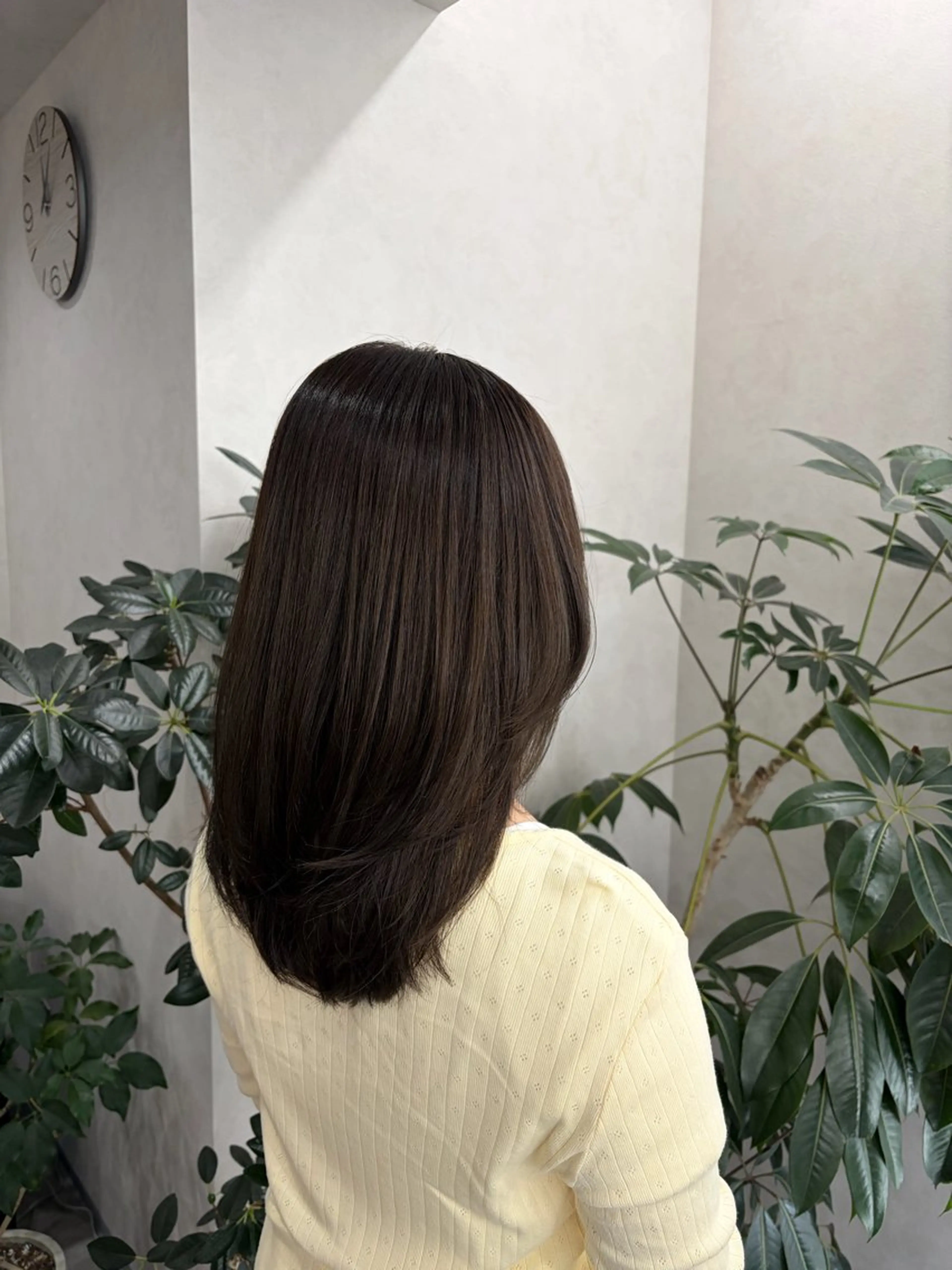ミディアム カラー カット ヘアカラー トリートメント 🍐透明感カラー🍐 レイヤーカットのヘアスタイル