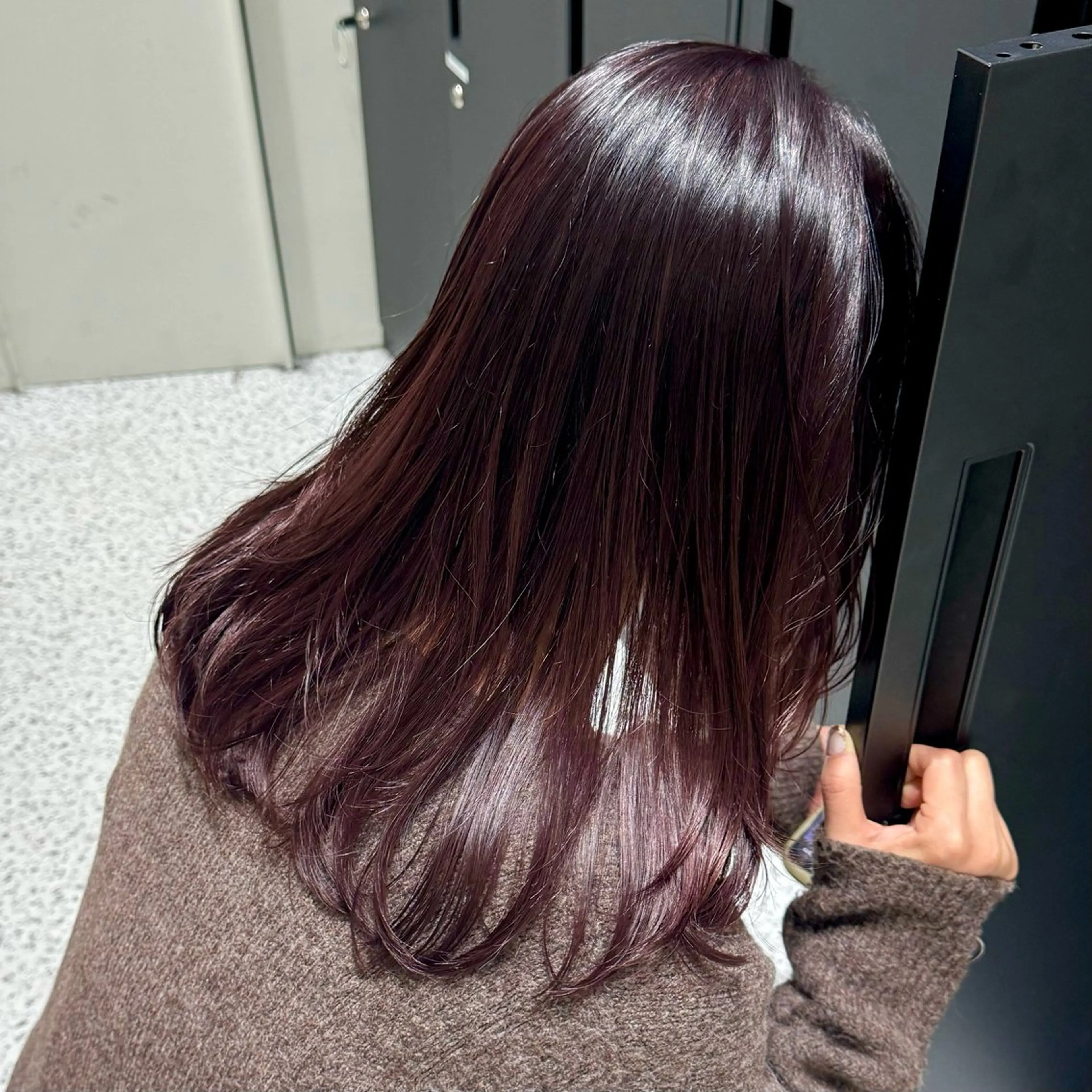 ミディアム カラー juri .のヘアスタイル