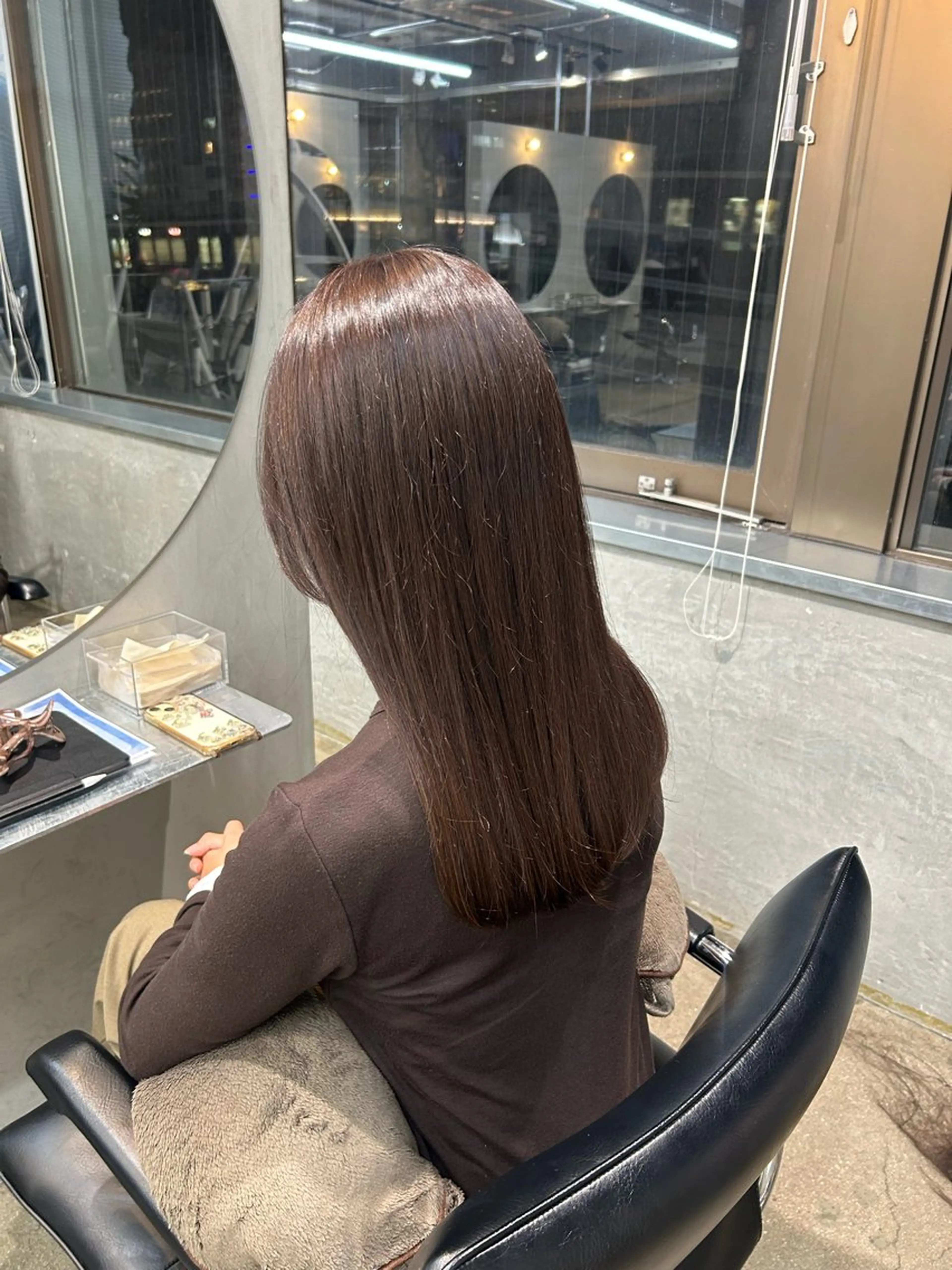 セミロング カット サワムラ ソナタのヘアスタイル