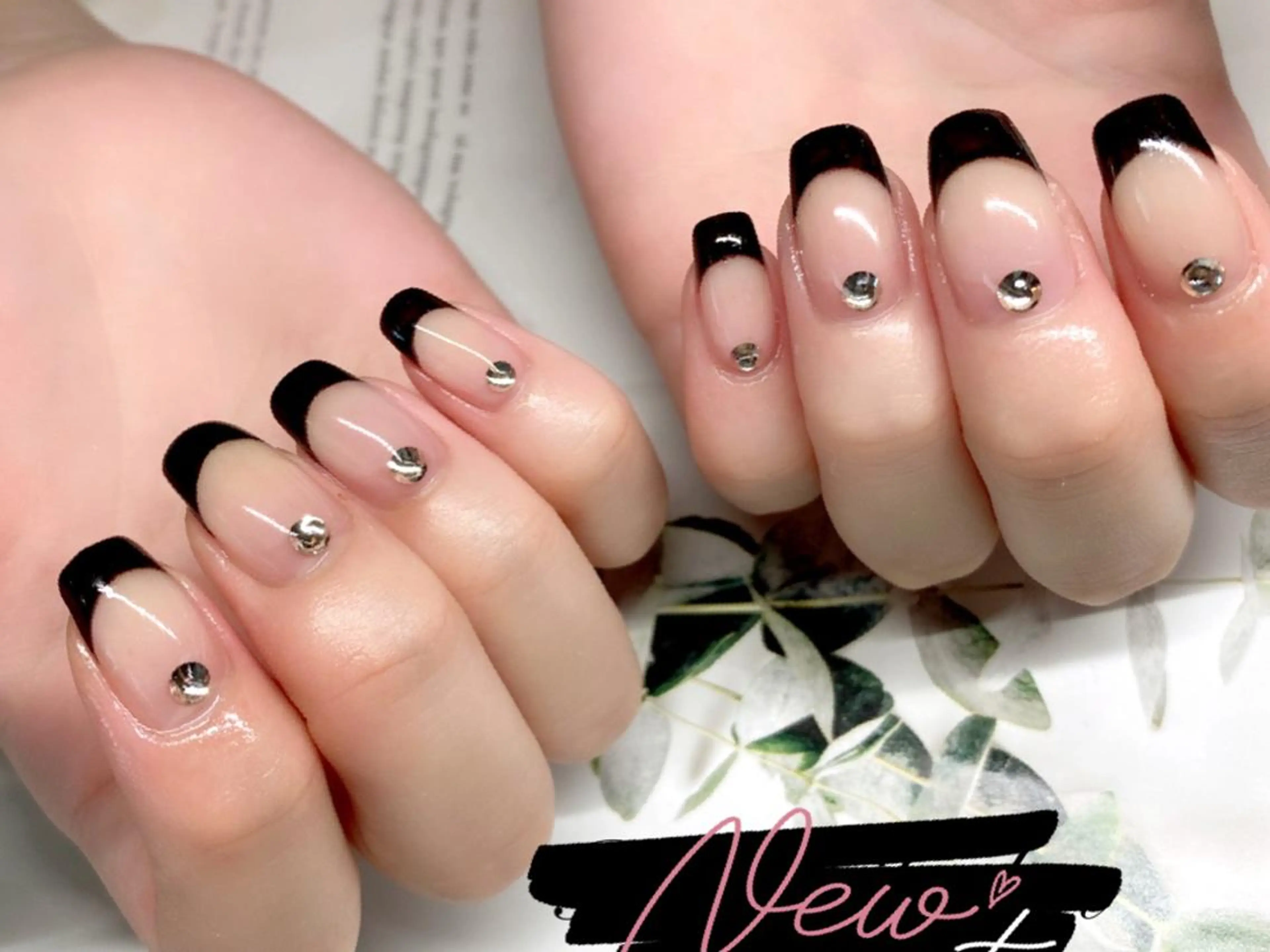 🦄自爪　オフ有　フレンチ　¥6500の写真