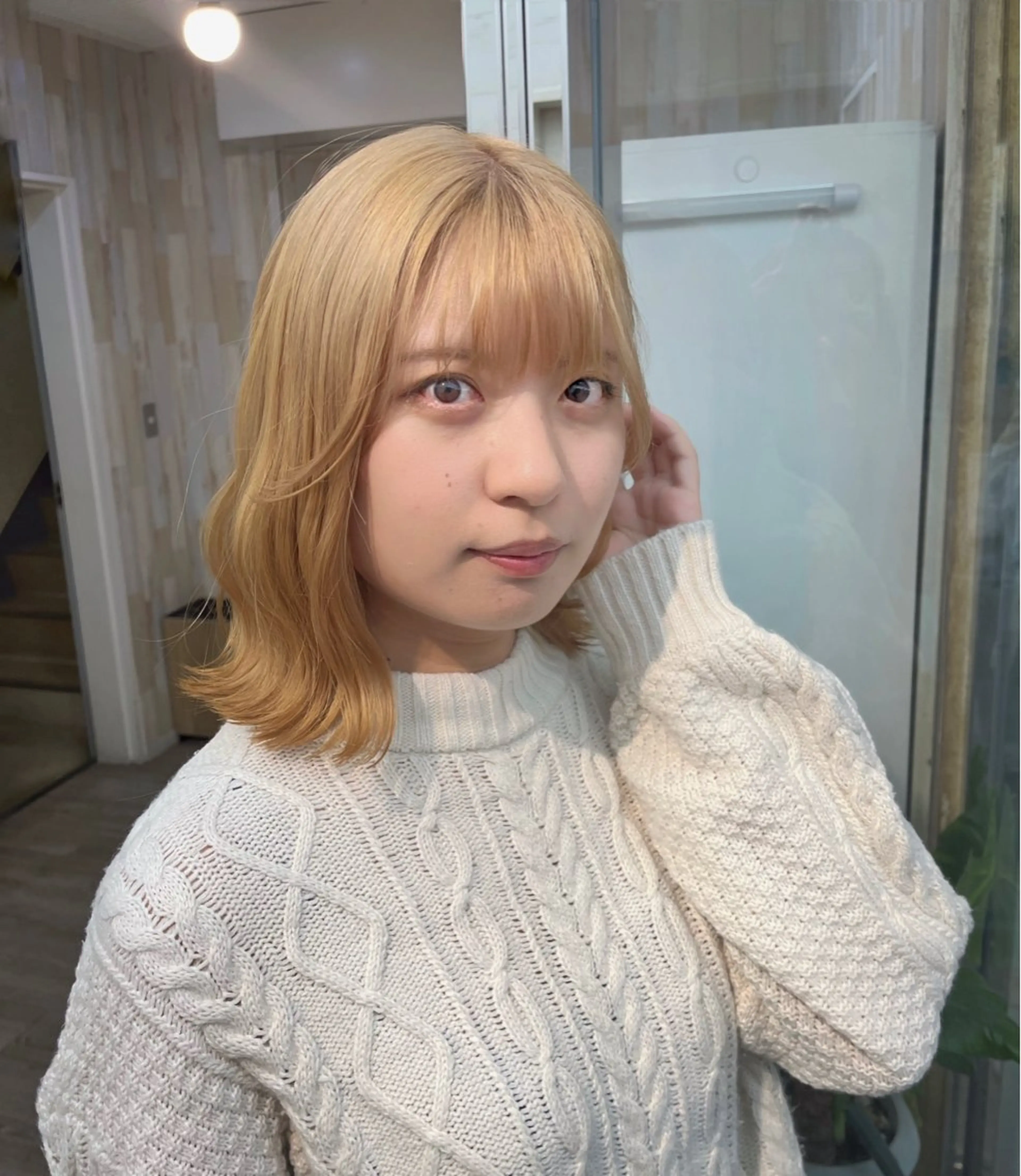 ミディアム カラー パーマ ヘアアレンジ メンズ ミディアムパーマ メンズバレイヤージュ メンズブリーチ メンズハイライト メンズハイトーン 二ヶ月綺麗が続くレ イヤー/星野六三四のヘアスタイル