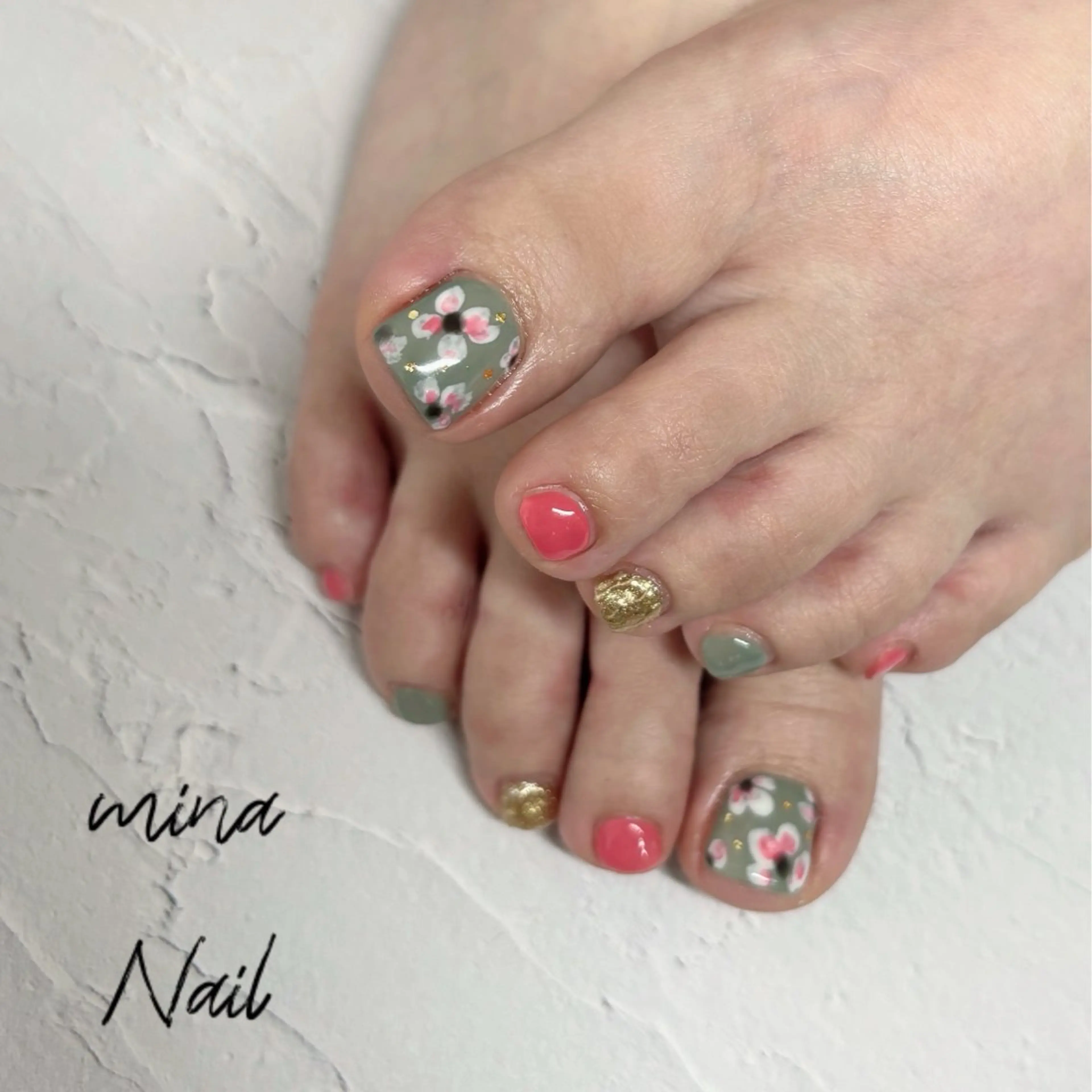 ネイル フラワーネイル フットネイル ニュアンスネイル mina Nailのネイルデザイン