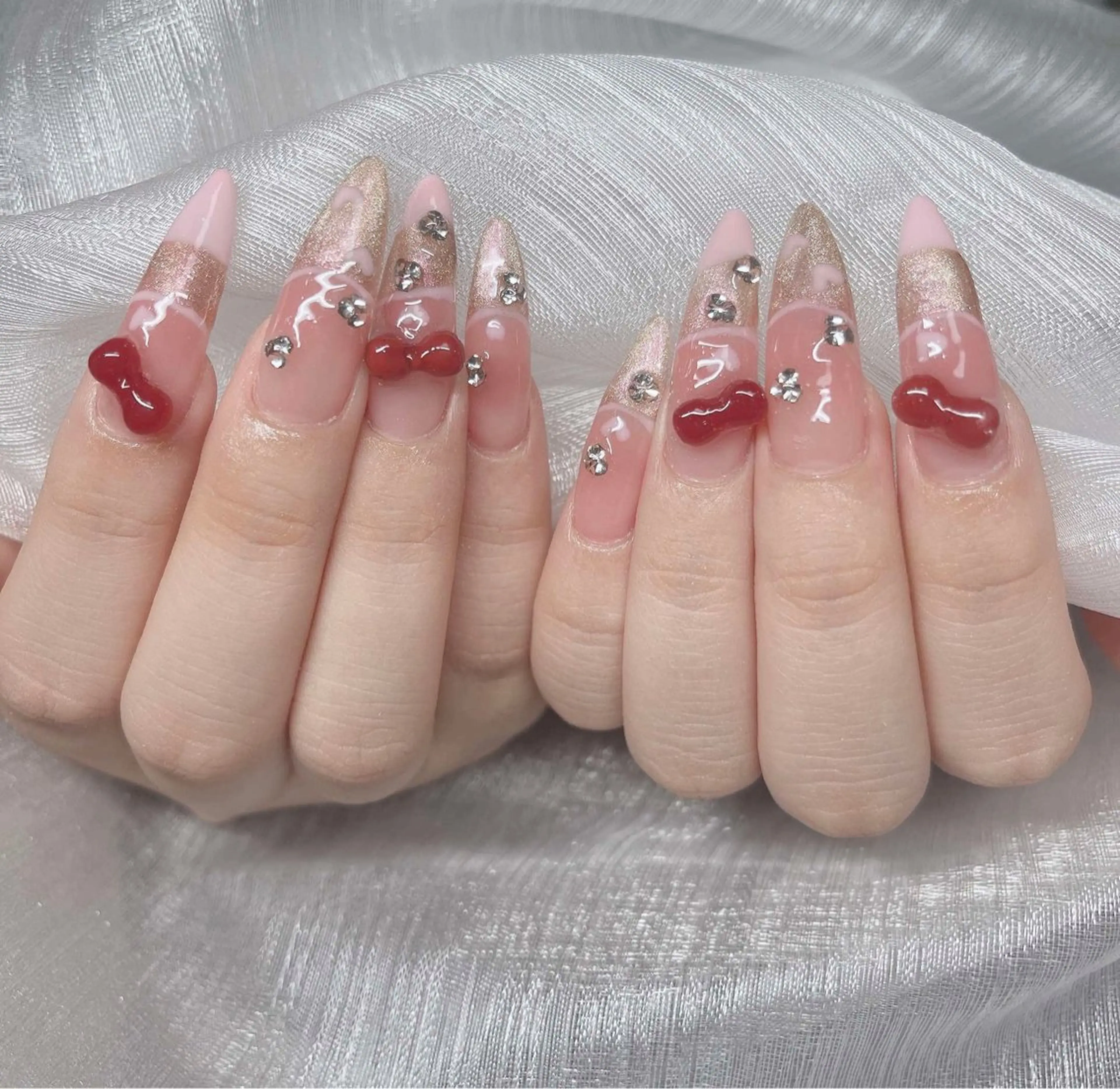 ネイル 長さ出し グラデーション 卒業式 キラキラネイル マグネットネイル ハンドネイル Lee Nailsのネイルデザイン