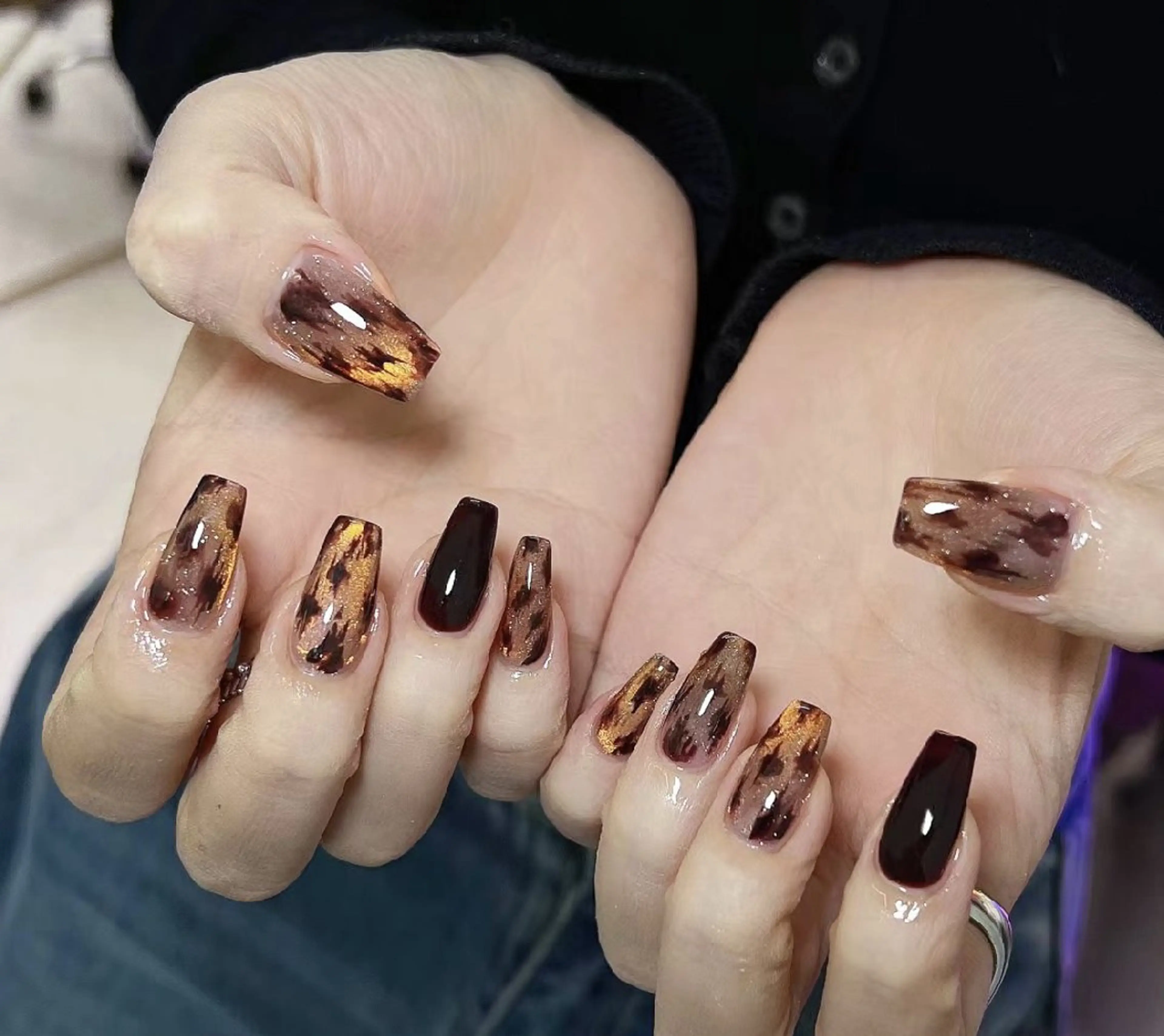 ネイル チークネイル 長さ出し フレンチネイル ジェルネイル キラキラネイル ハンドネイル UM Nail Salonのネイルデザイン