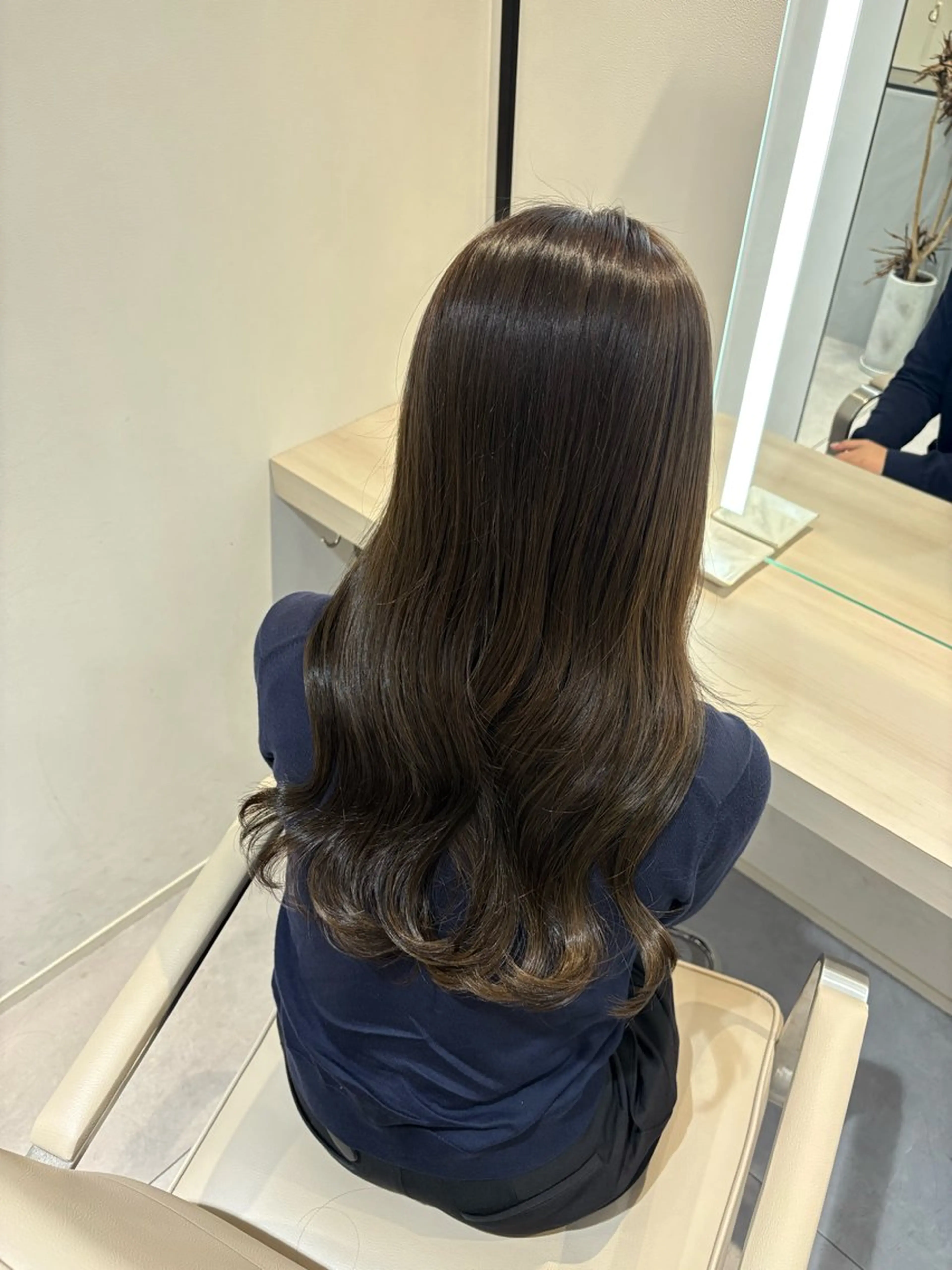 ロング カラー グレージュ オリーブグレージュ オリーブグレー ヘアカラー トリートメント miku/暖色カラー /メンズ歓迎のヘアスタイル