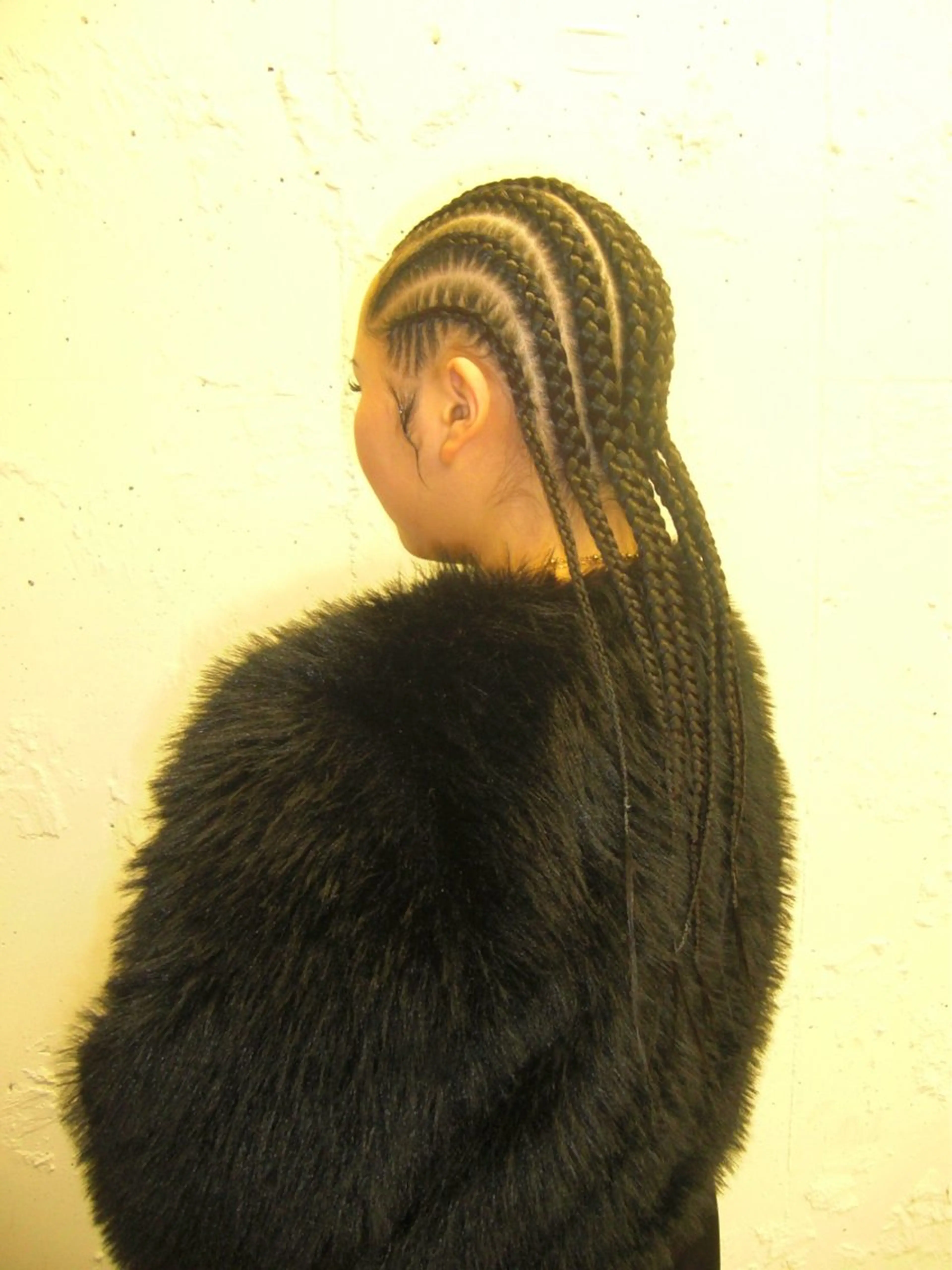 セミロング ヘアアレンジ エクステ ヘアセット コーンロウ／ブレイズ SYUのヘアスタイル