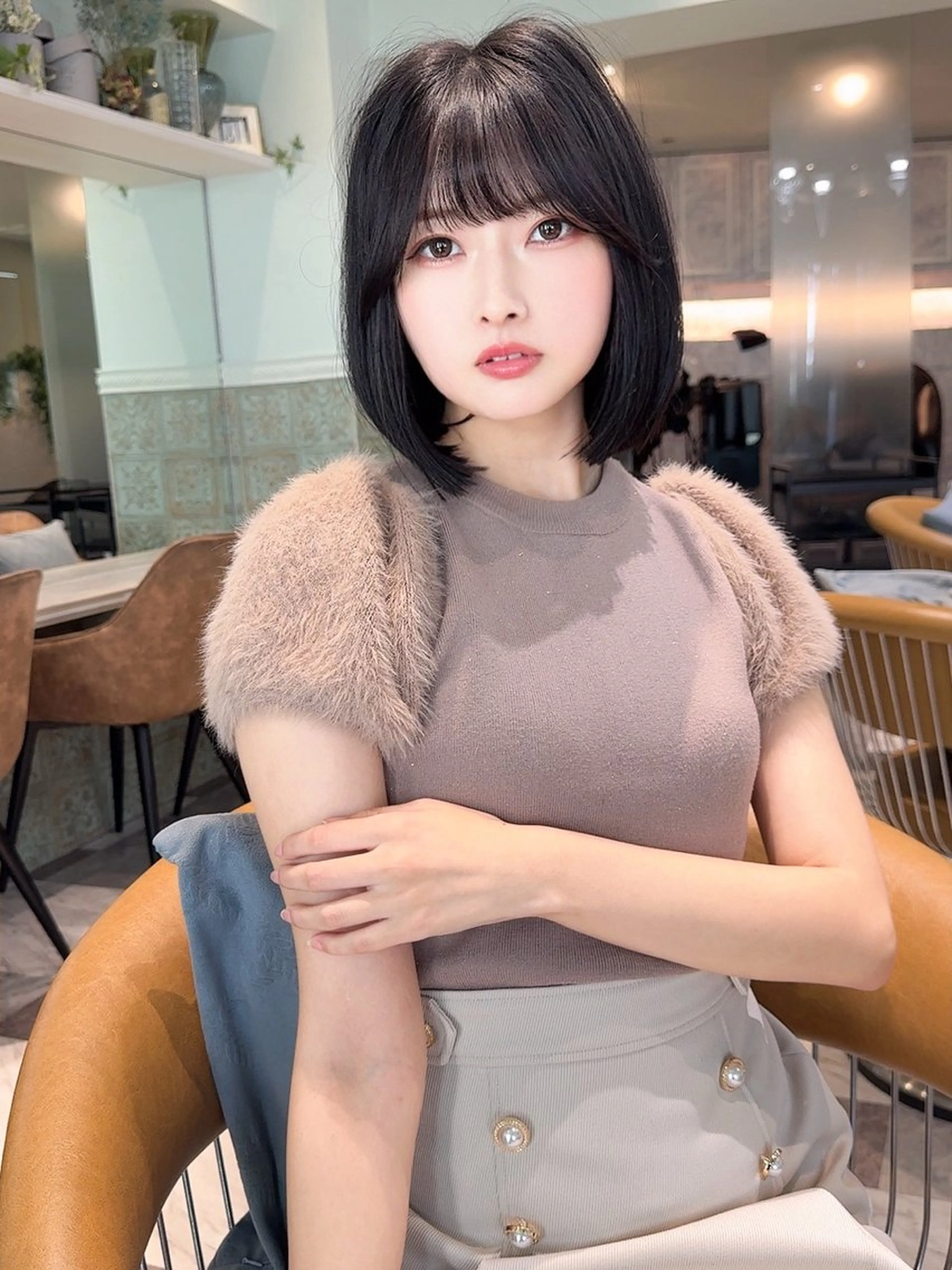 ミディアム ショートボブ 韓国風カラー ボブ くびれヘア エギョモリ ボブ/顔周りカット /縮毛矯正/鈴木隆太のヘアスタイル