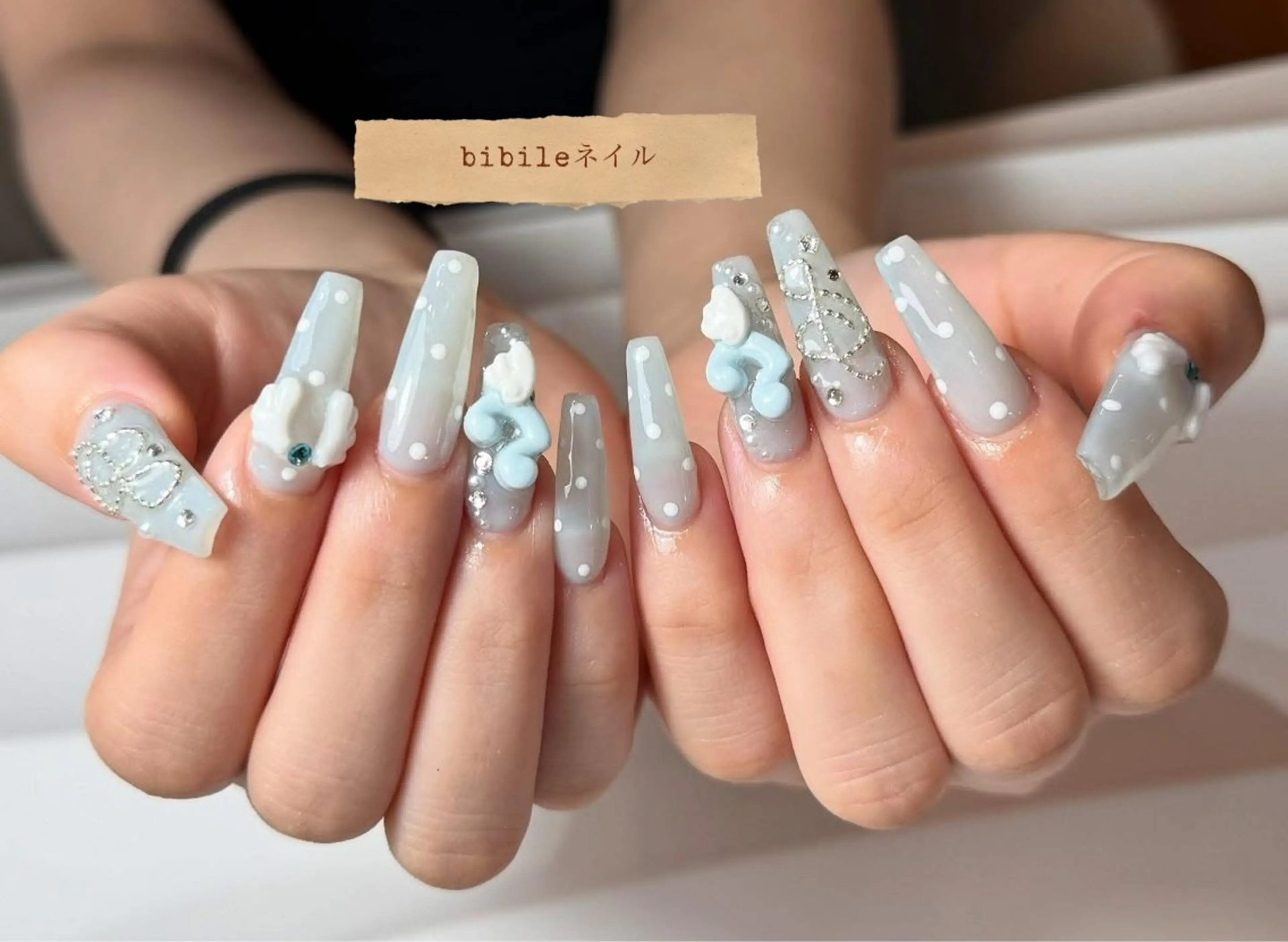 ネイル ハンドネイル 島尻 ユインのネイルデザイン