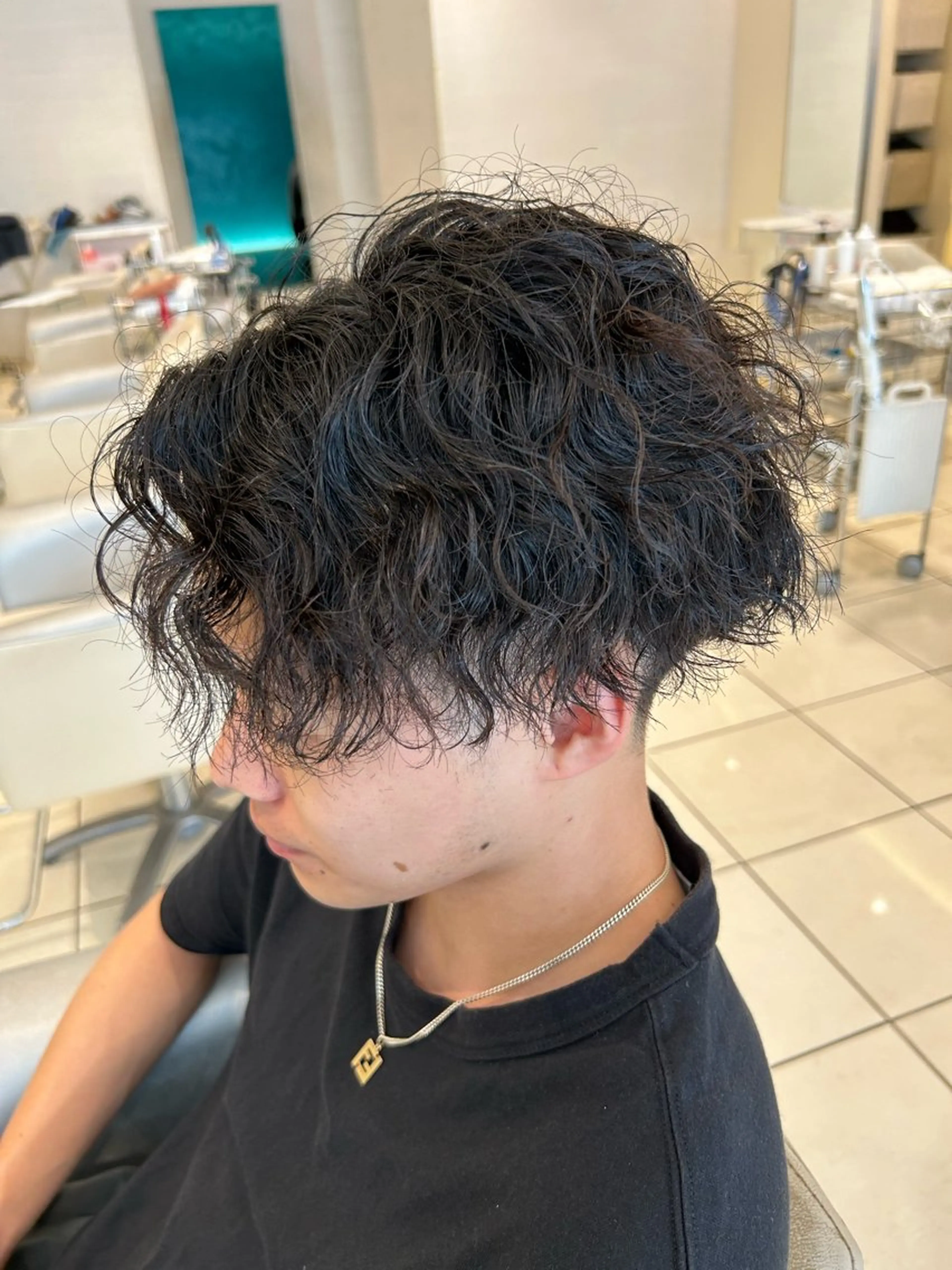 ミディアム パーマ メンズパーマ 副店長ユウタのヘアスタイル