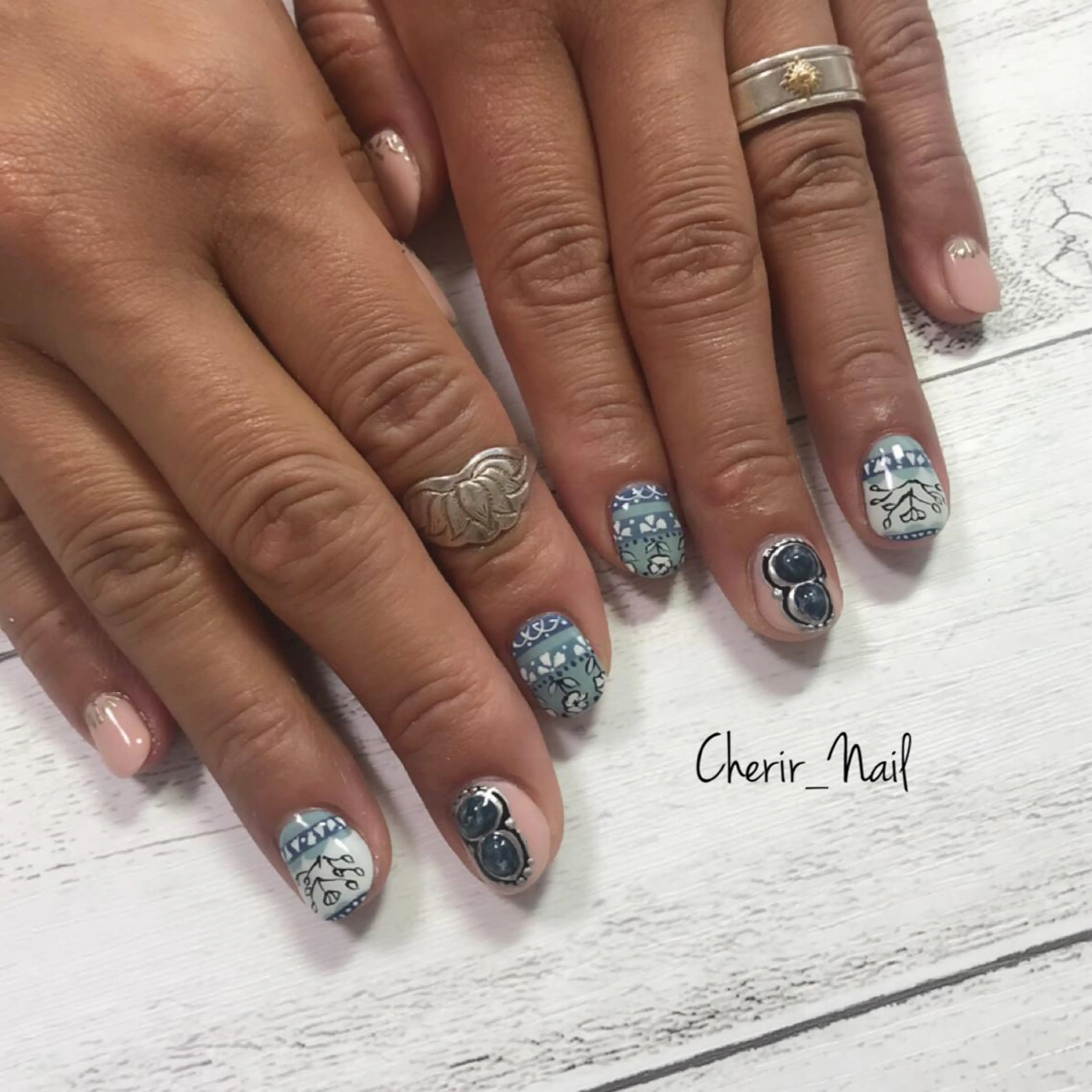 ネイル アートネイル ワンカラーネイル ピンク ピンクベージュ ショートネイル Cherirnail kaoriのネイルデザイン